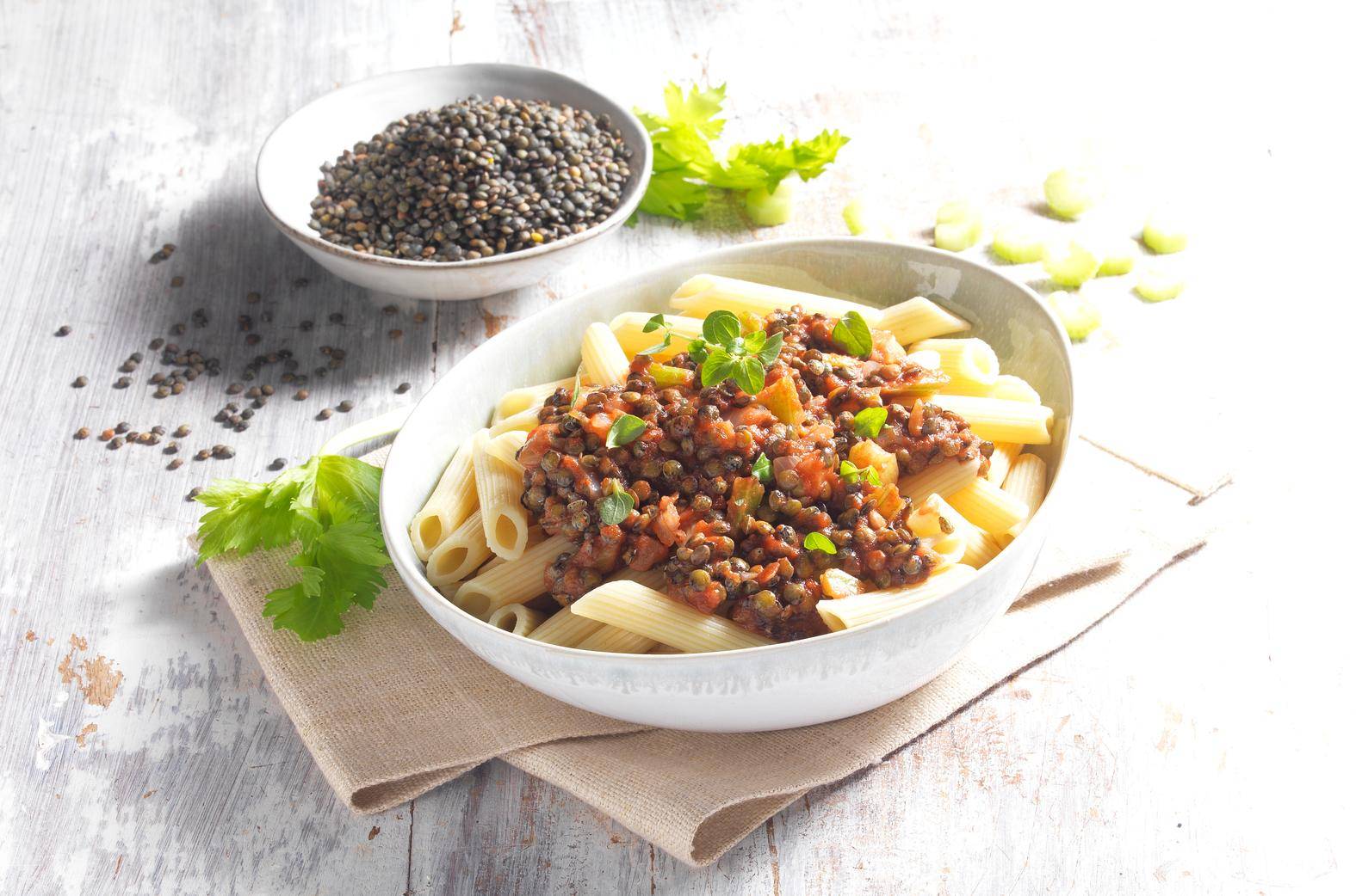 Pâtes bolognaise aux lentilles et légumes - Recette Cook'in One | Moulinex