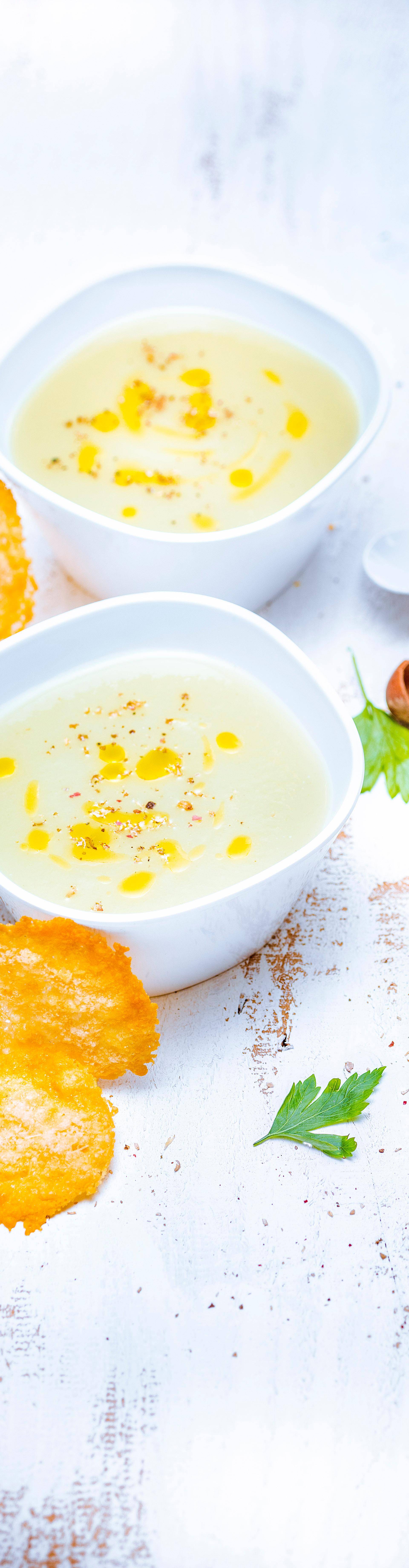 Velouté de pâtisson à la noisette, chips de parmesan - Recette Ultrablend Cook | Moulinex