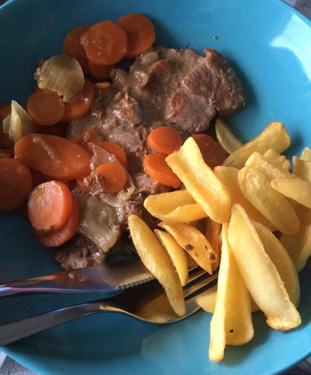 Échine de porc et ses carottes au vin blanc très facile - Recette Cookeo | Moulinex