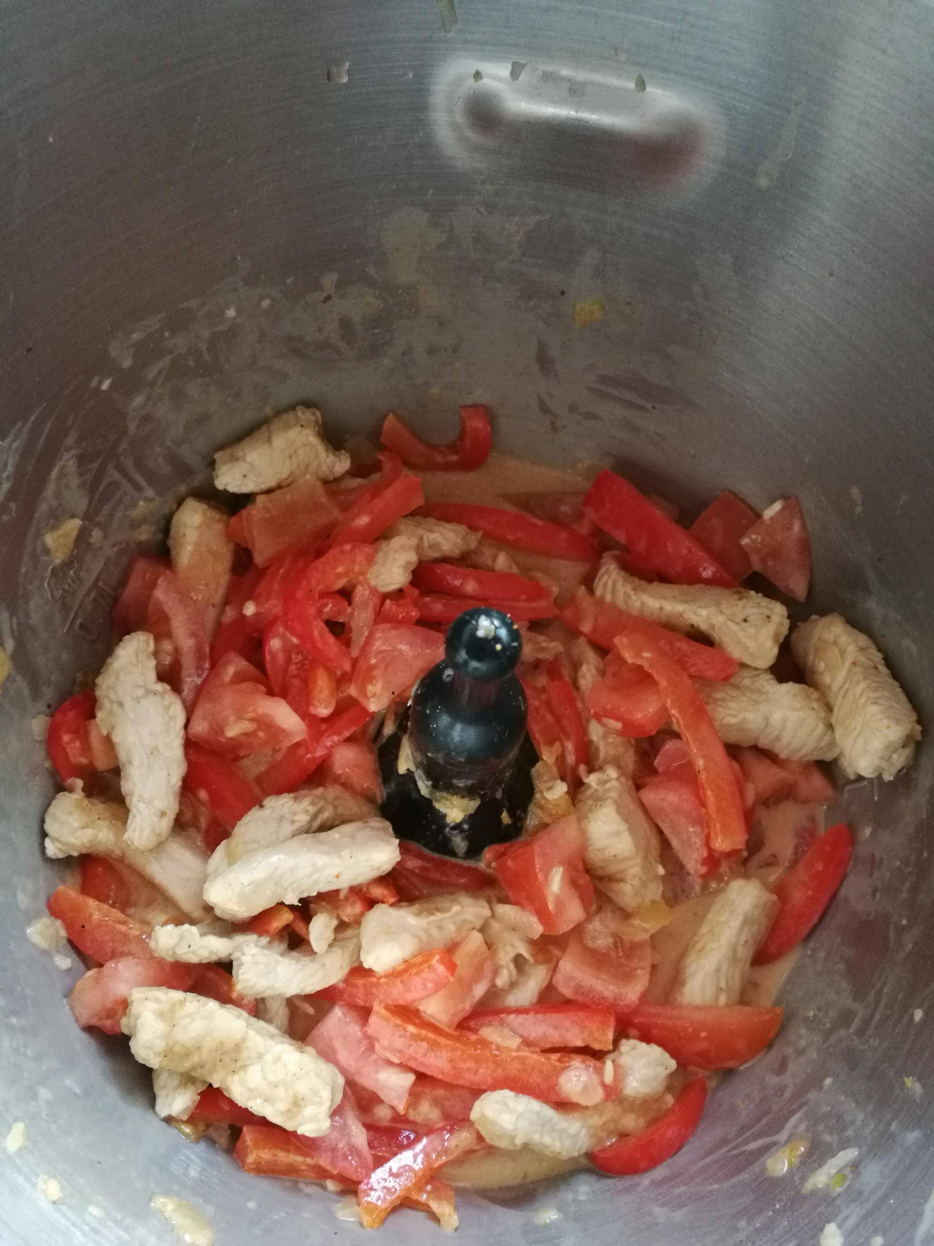 Sauté de dinde au paprika et poivron rouge - Recette Companion | Moulinex