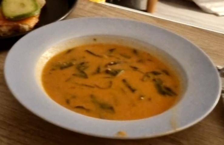 Soupe tomate cacahuètes - Recette Companion Connect XL | Moulinex