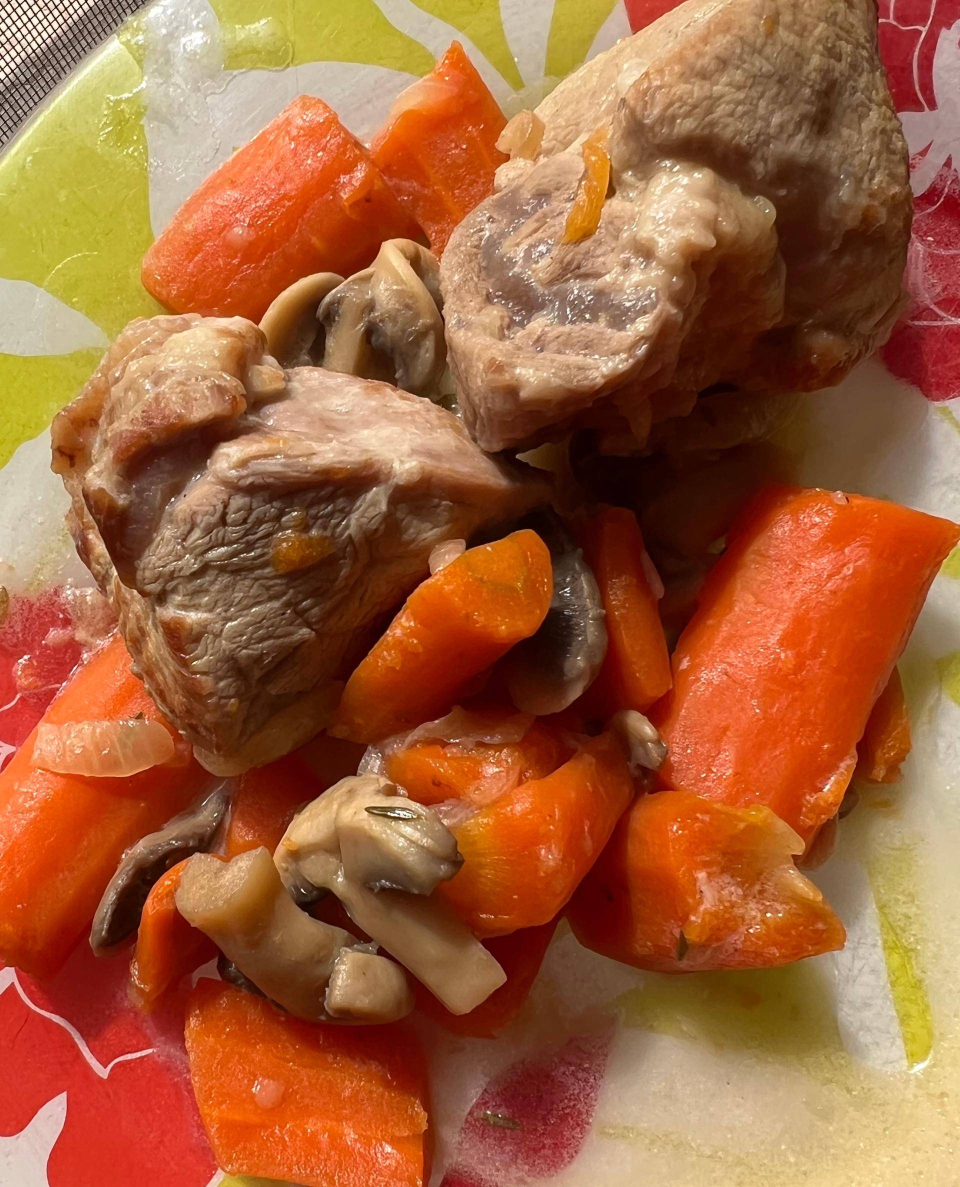 Sauté de veau aux carottes et champignons - Recette Cookeo | Moulinex
