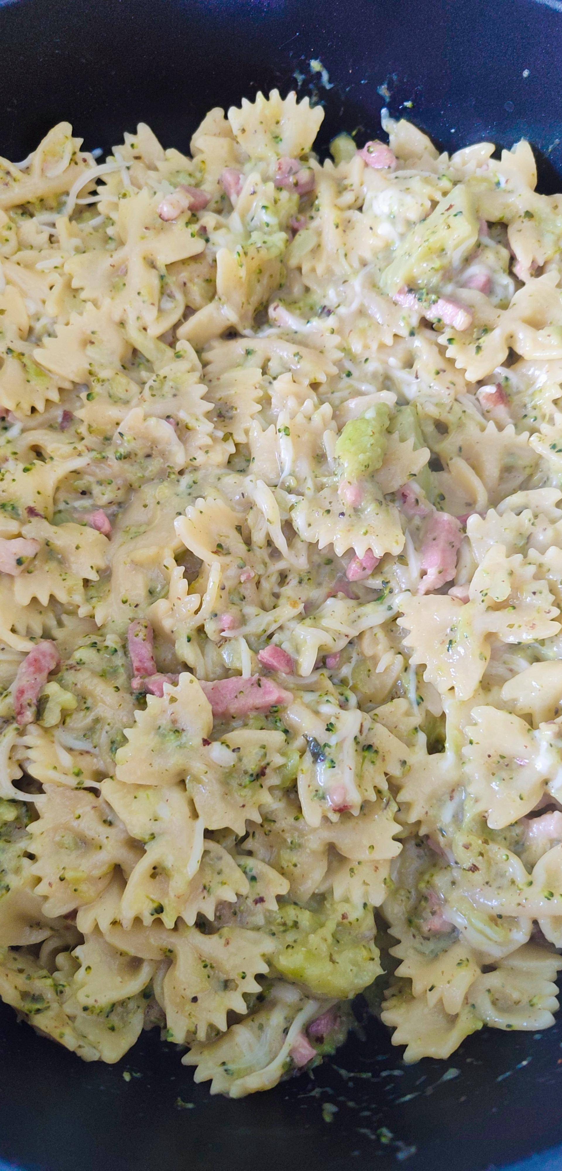 One pot pasta steak, courgettes et lardons - Recette Cookeo V3 | Moulinex