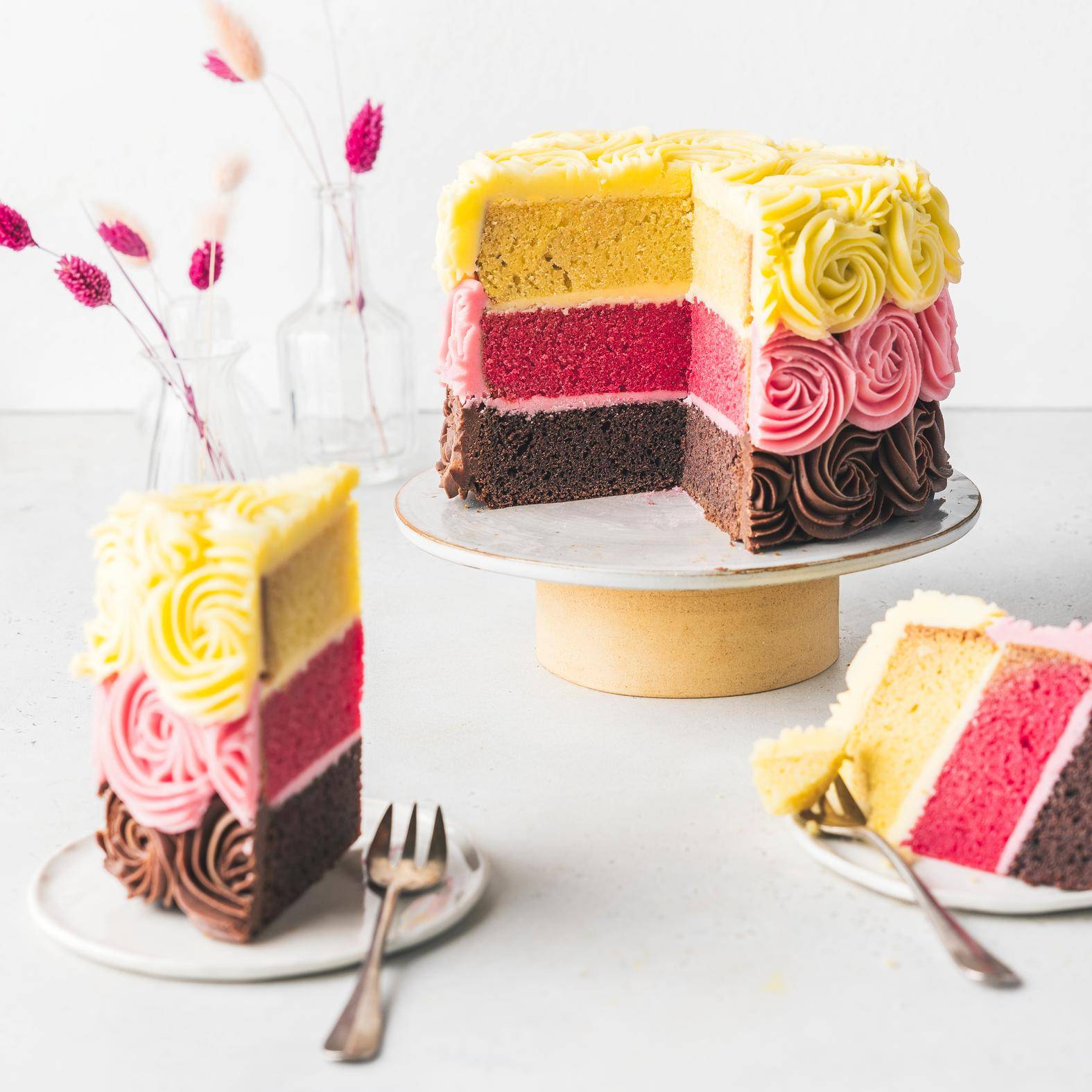 Gâteau napolitain décoré de roses - Recette Kitchen Machines Touch/Touch + | Moulinex
