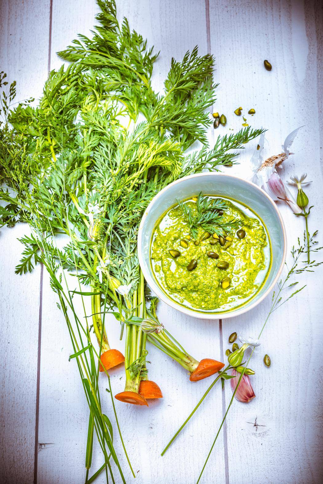 Pesto de fanes de carottes - Recette Companion | Moulinex