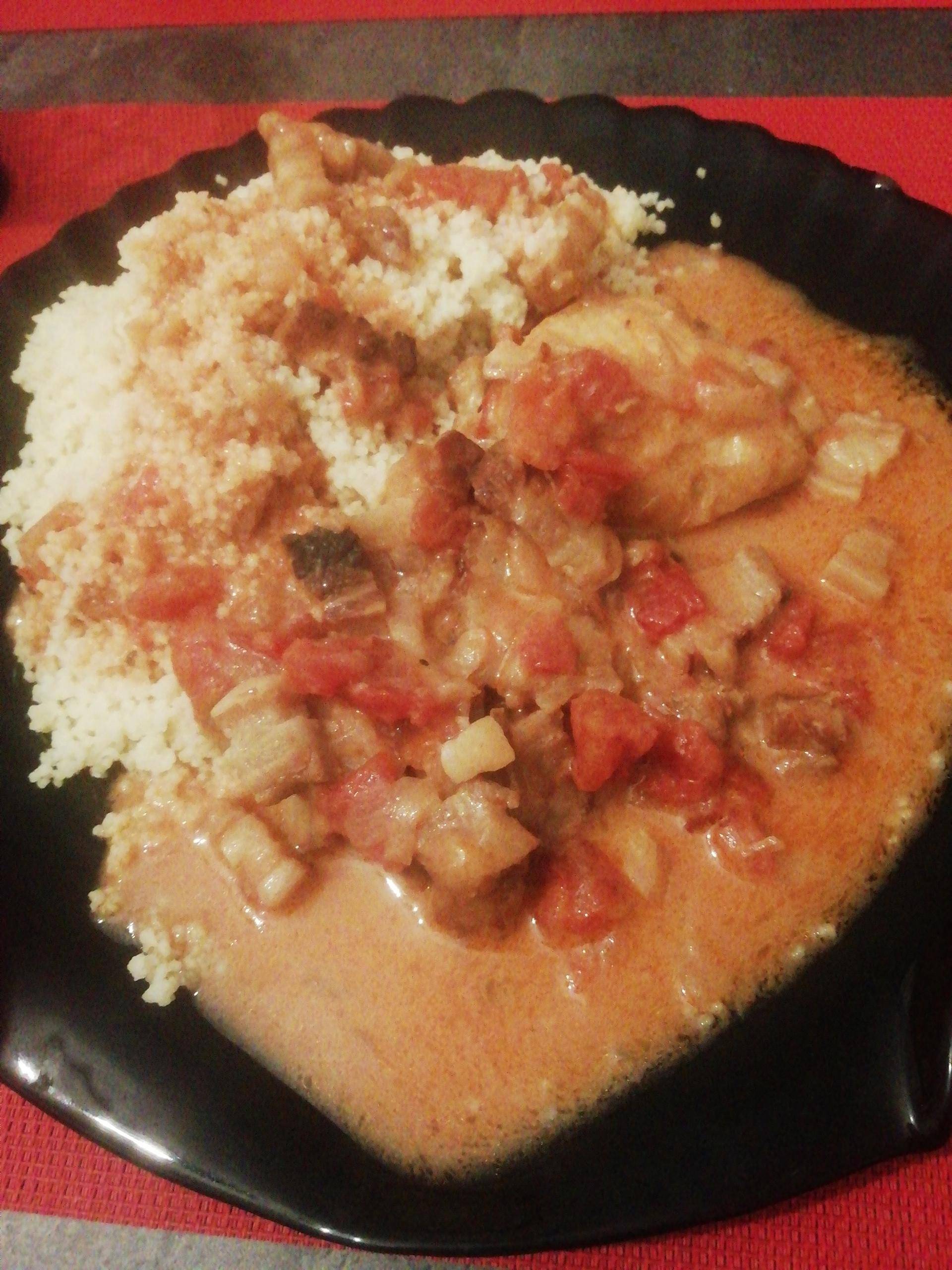 Hauts de cuisses de poulet à la crème et tomates - Recette Cookeo | Moulinex