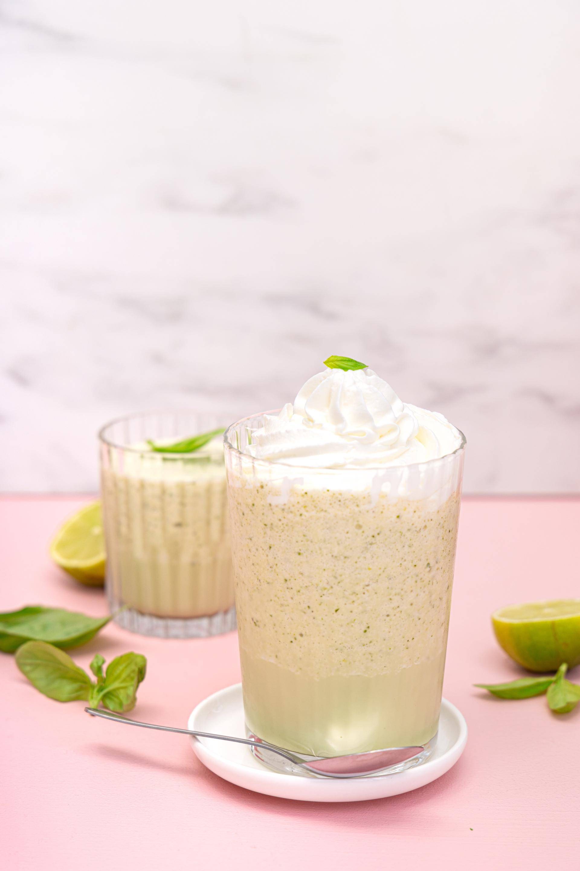 Milkshake chocolat blanc & basilic citronné - Recette Perfectmix Cook | Moulinex