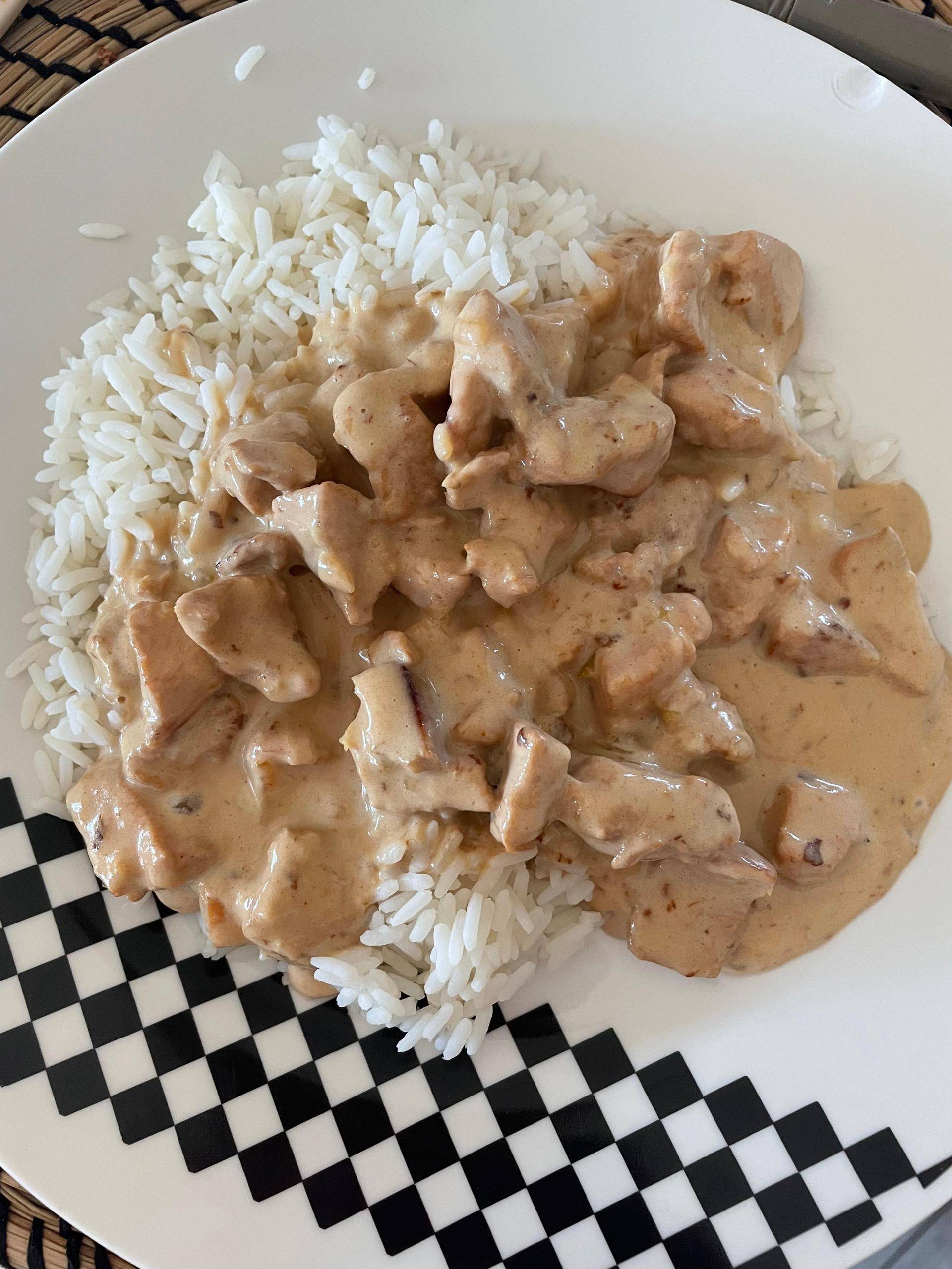 Poulet à la crème et au fond de veau - Recette Cookeo | Moulinex