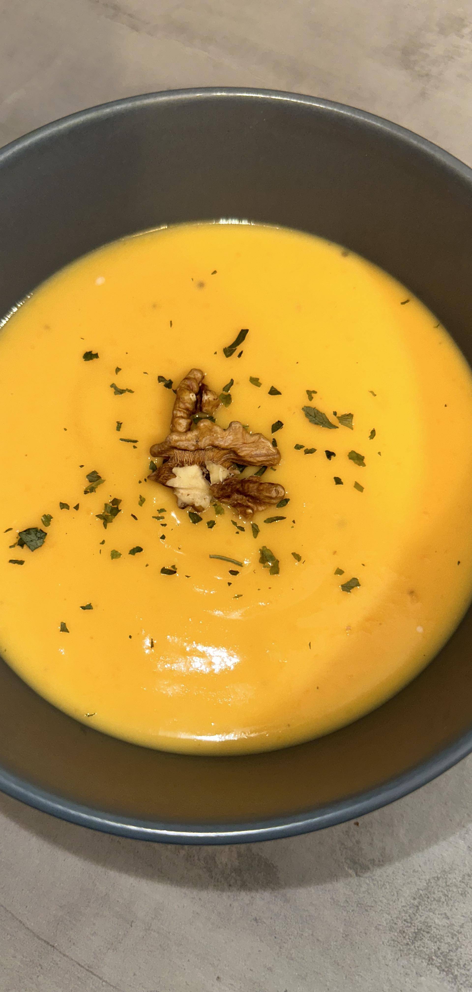 Soupe de carottes et pommes de terres - Recette Companion XL | Moulinex