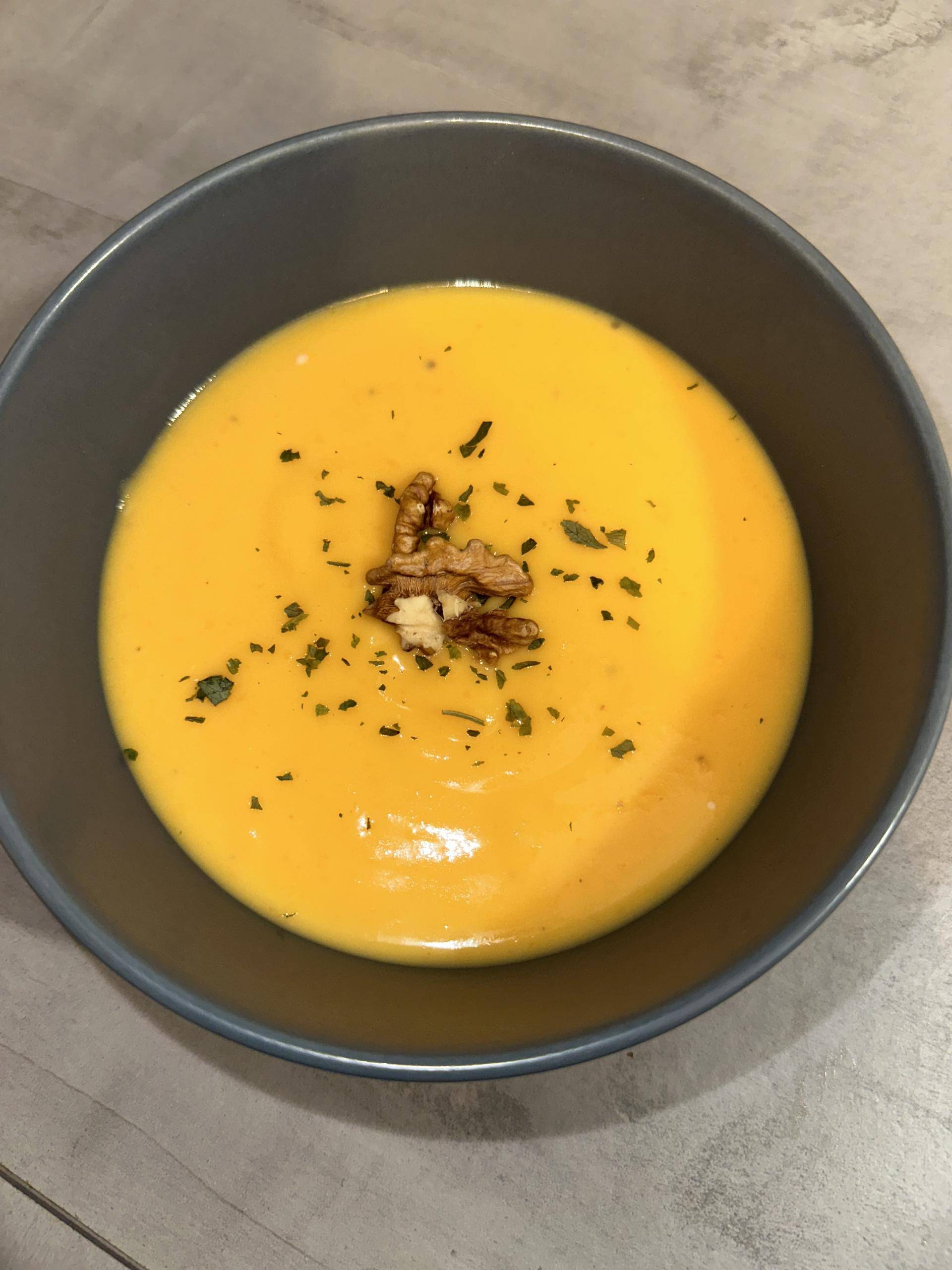 Soupe de carottes et pommes de terres - Recette Companion XL | Moulinex