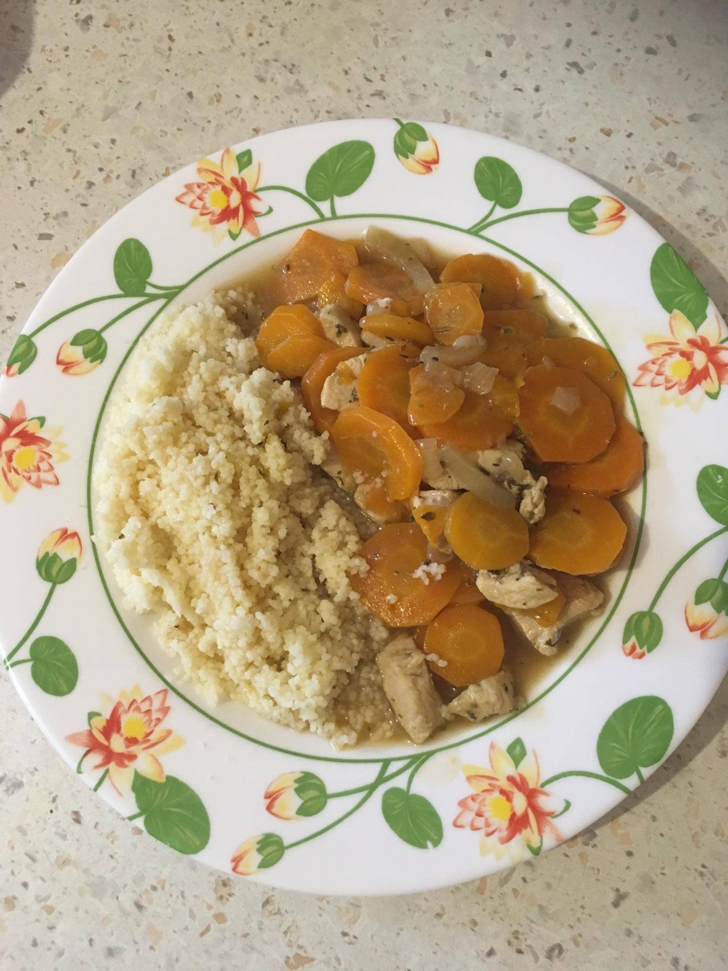 Poulet aux carottes et sa semoule - Recette Cookeo | Moulinex
