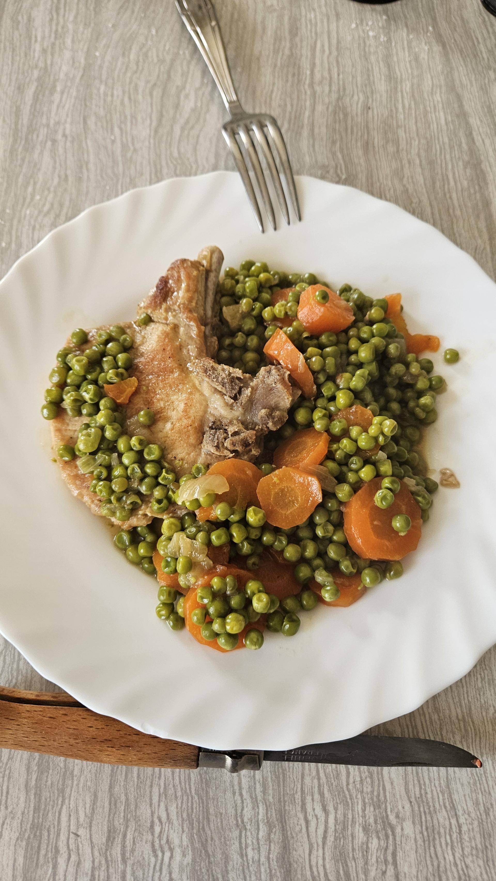 Côte de porc carottes petits pois de Kecyju - Recette Cookeo | Moulinex