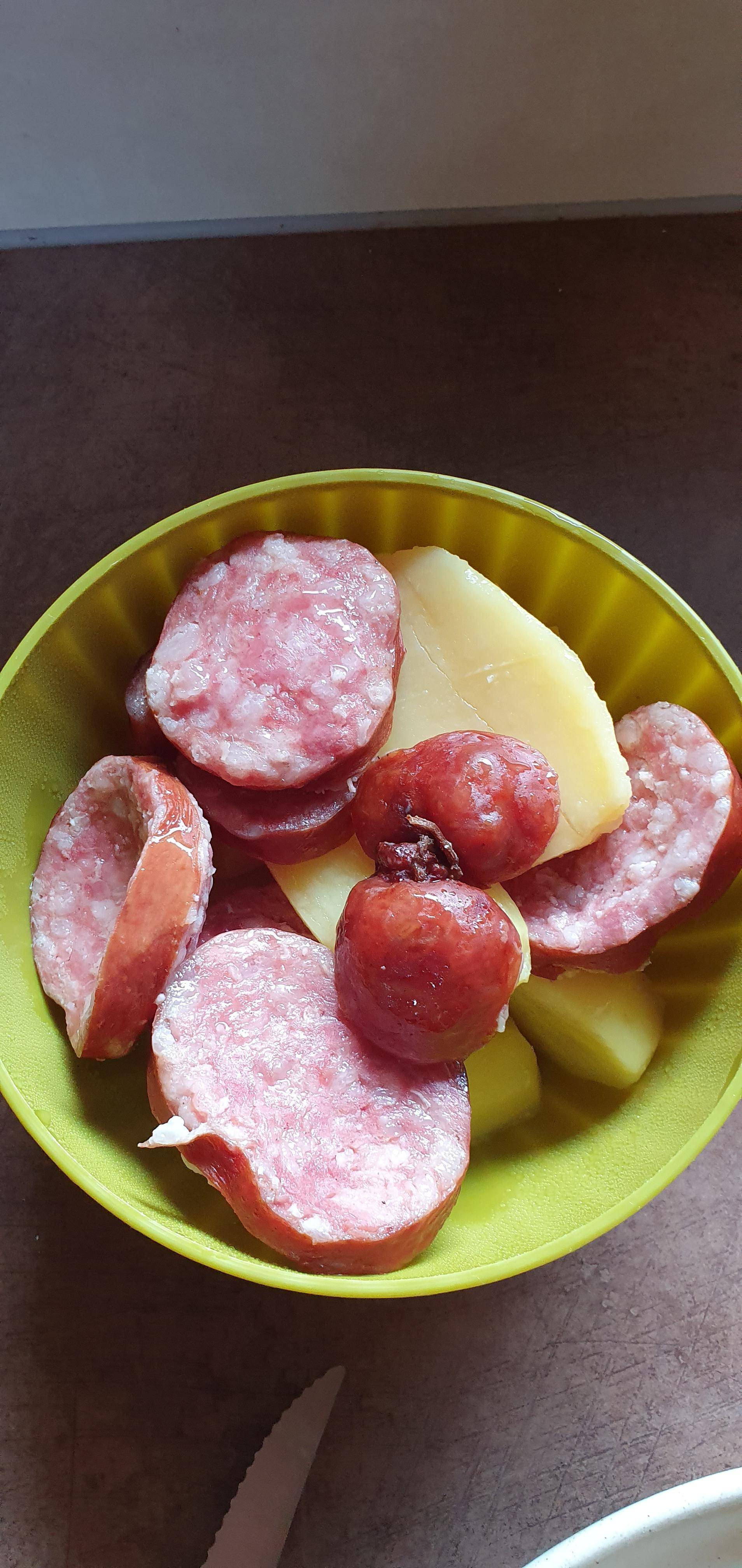 Saucisson vaudoise et pommes de terre - Recette Cookeo | Moulinex