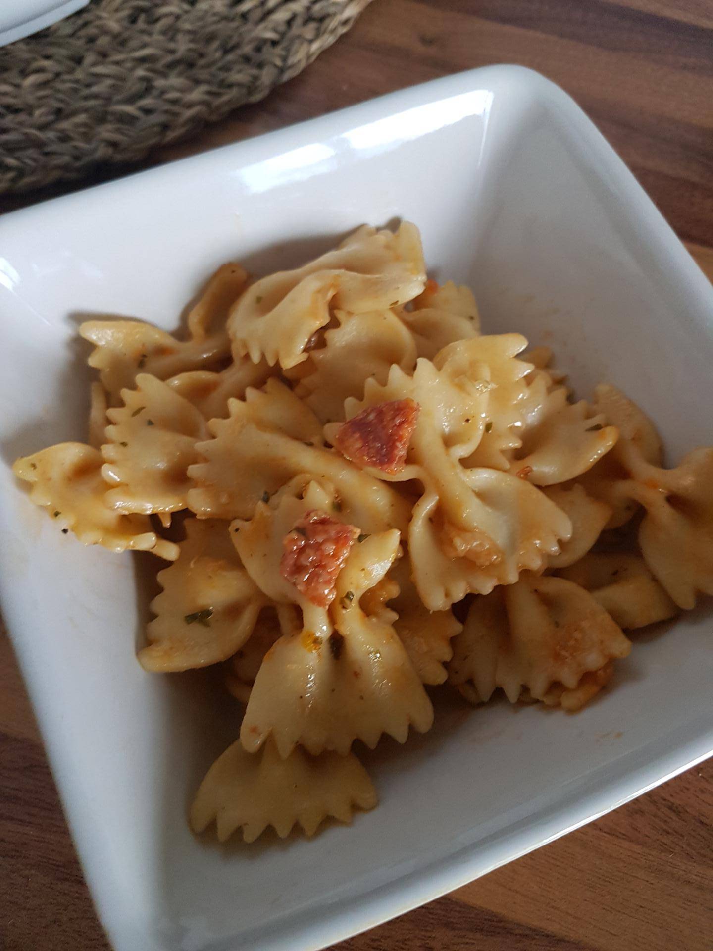 Farfale aux chorizo et tomates séchées - Recette Cookeo | Moulinex