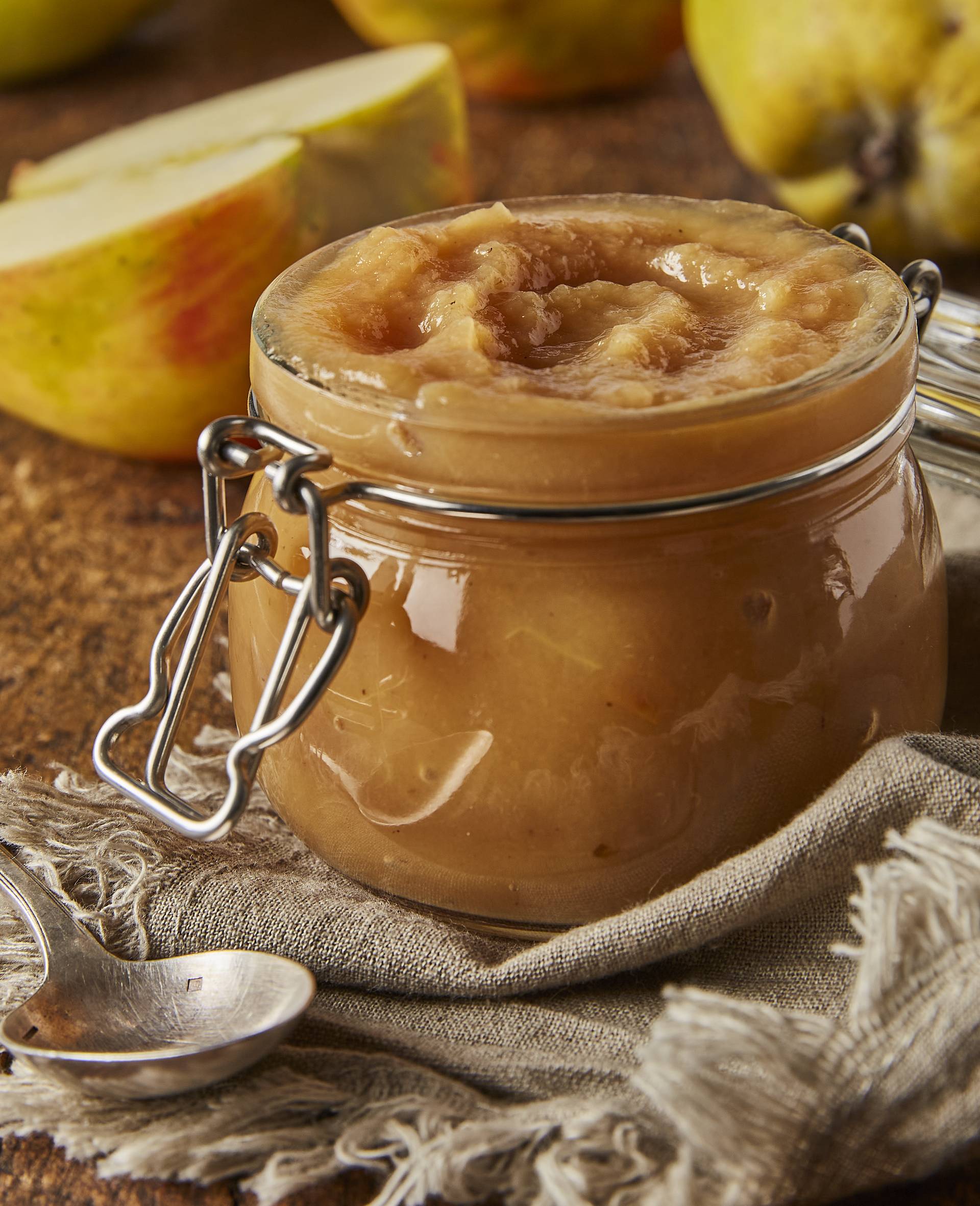 Compote pomme coing à la fleur d'oranger - Recette Companion | Moulinex