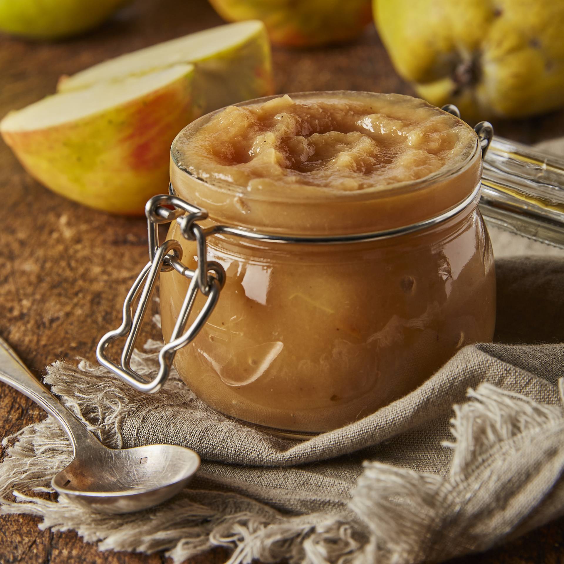 Compote pomme coing à la fleur d'oranger - Recette Companion | Moulinex