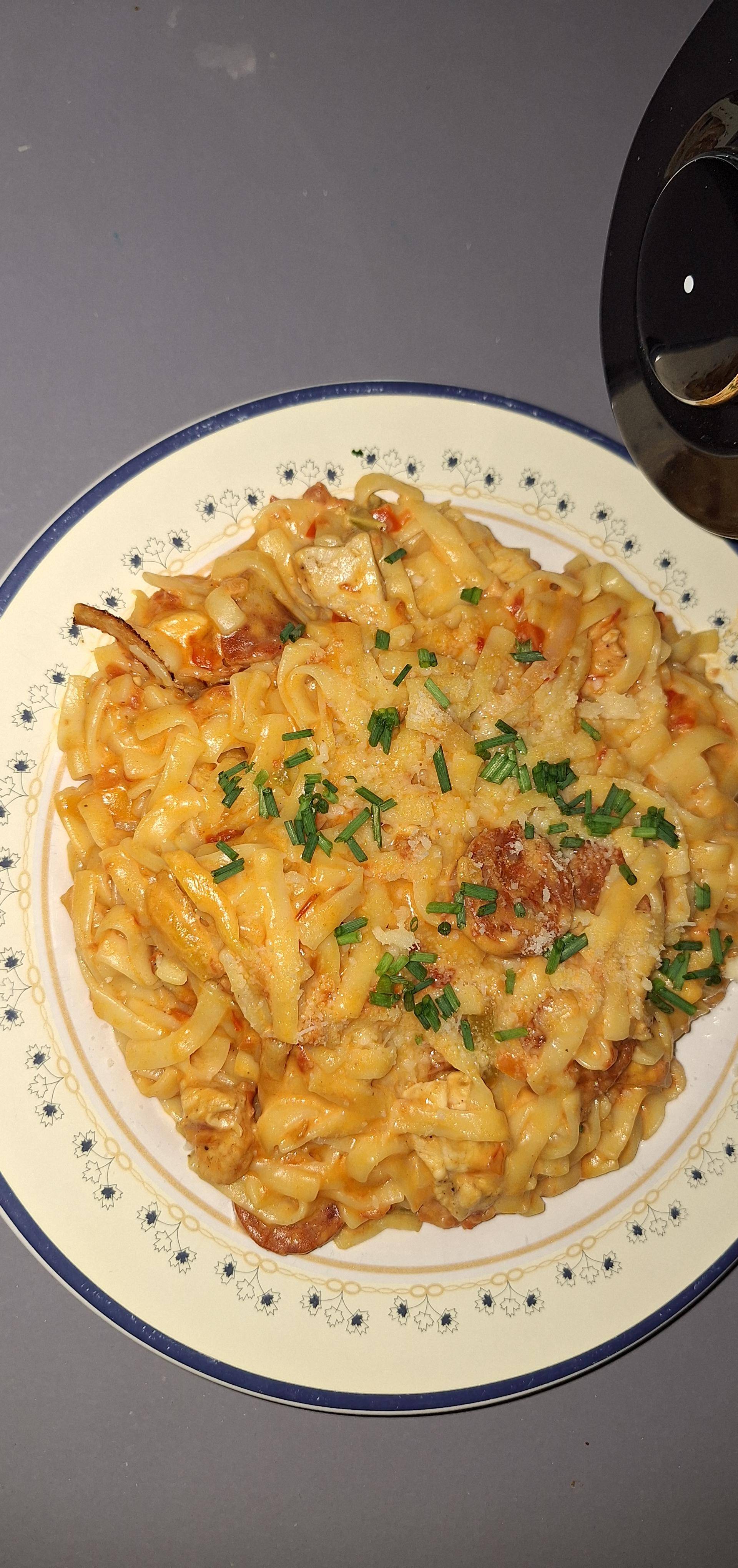 Pâtes crémeuses au poulet et chorizo - Recette Cookeo Infinity Autostir | Moulinex