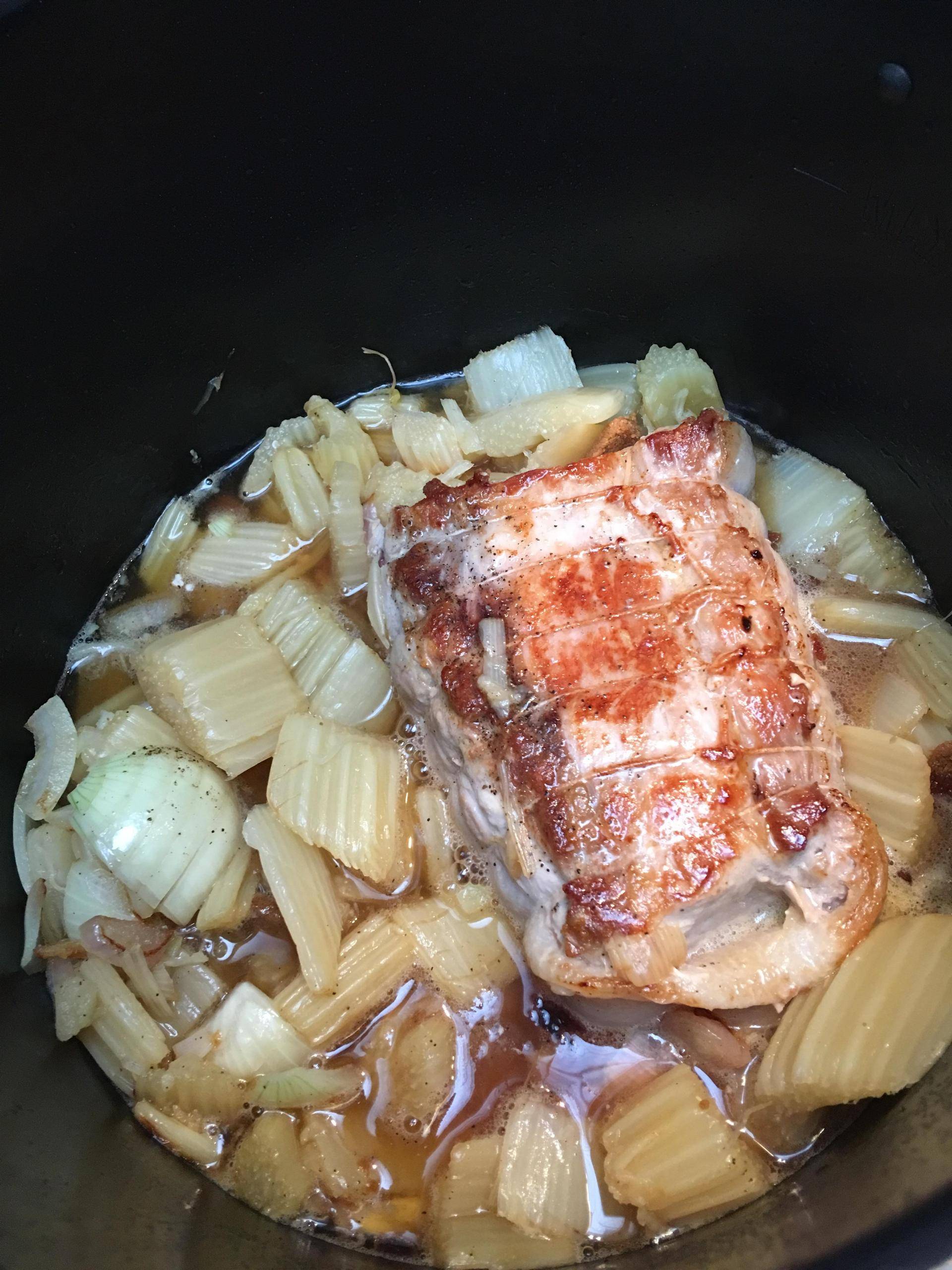 Rôti de porc aux cardons, sauce à la bière - Recette Cookeo | Moulinex