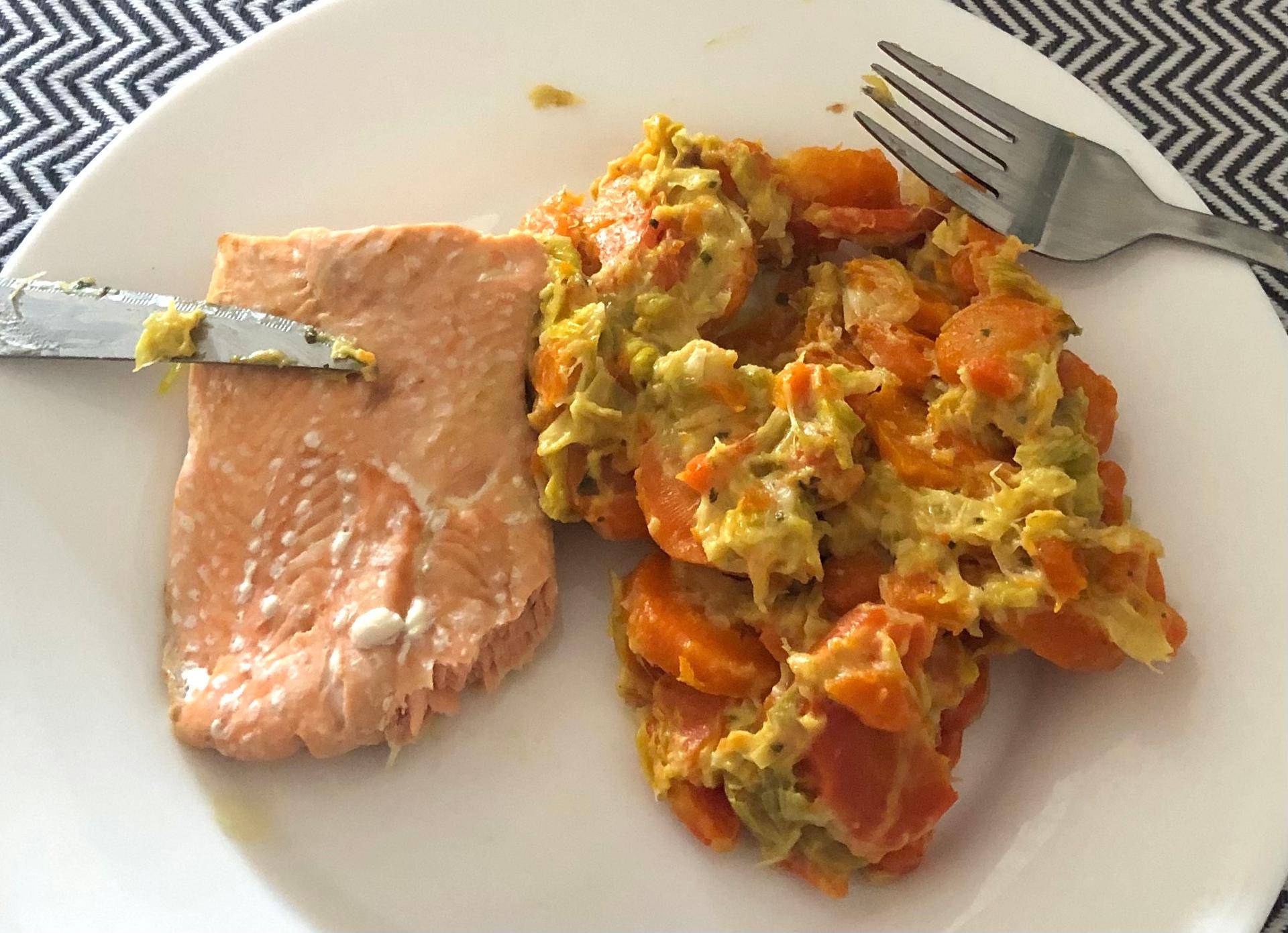 Saumon poireaux carottes, sauce Boursin - Recette Cookeo | Moulinex