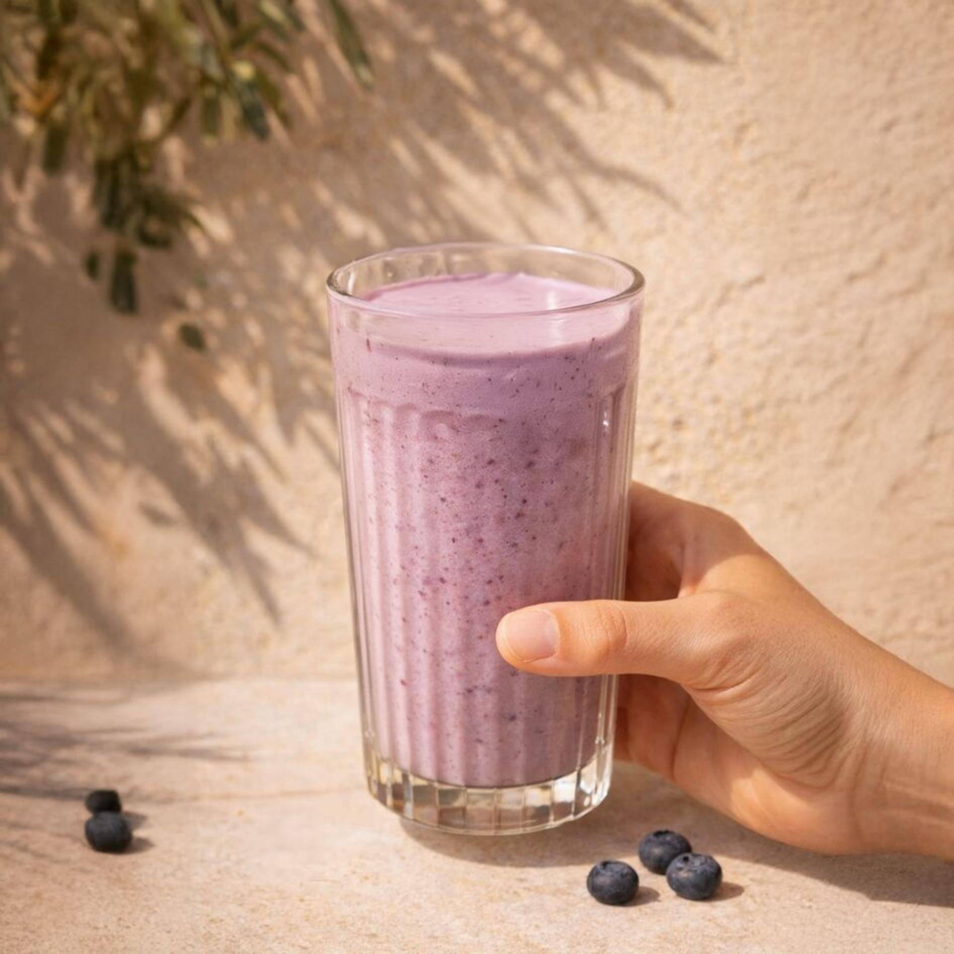 Milkshake cheesecake myrtille - Recette Freezi | Moulinex