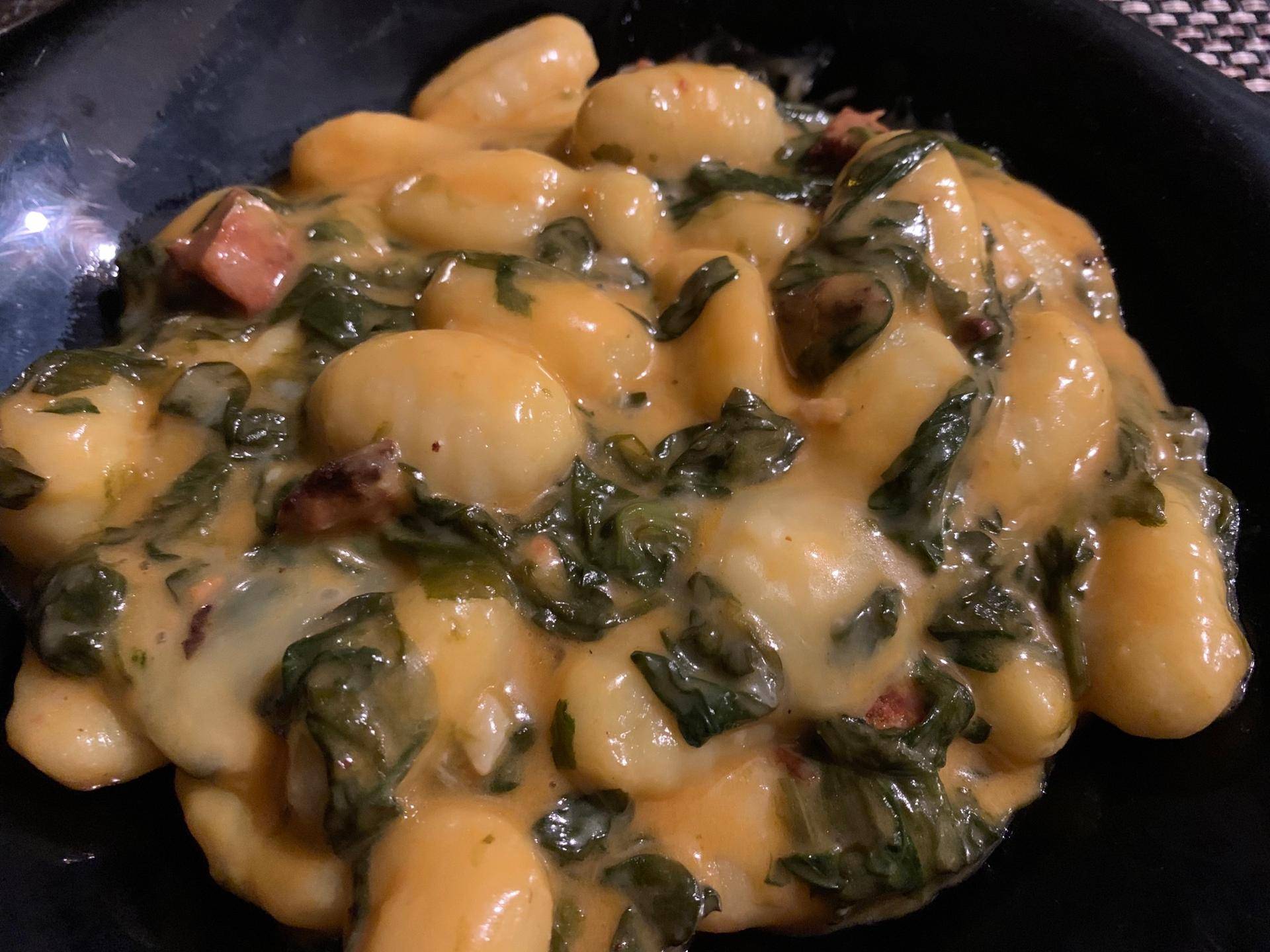 Gnocchi au chorizo, épinards et tomme de Savoie - Recette Cookeo | Moulinex