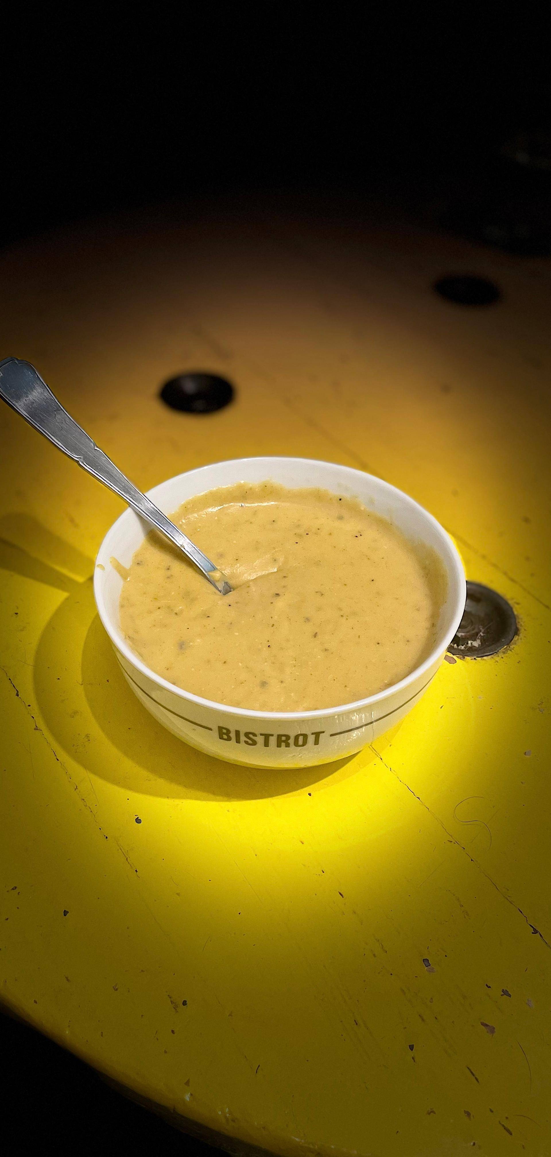 Velouté van knolselder met gorgonzola en salie - Recette Companion | Moulinex