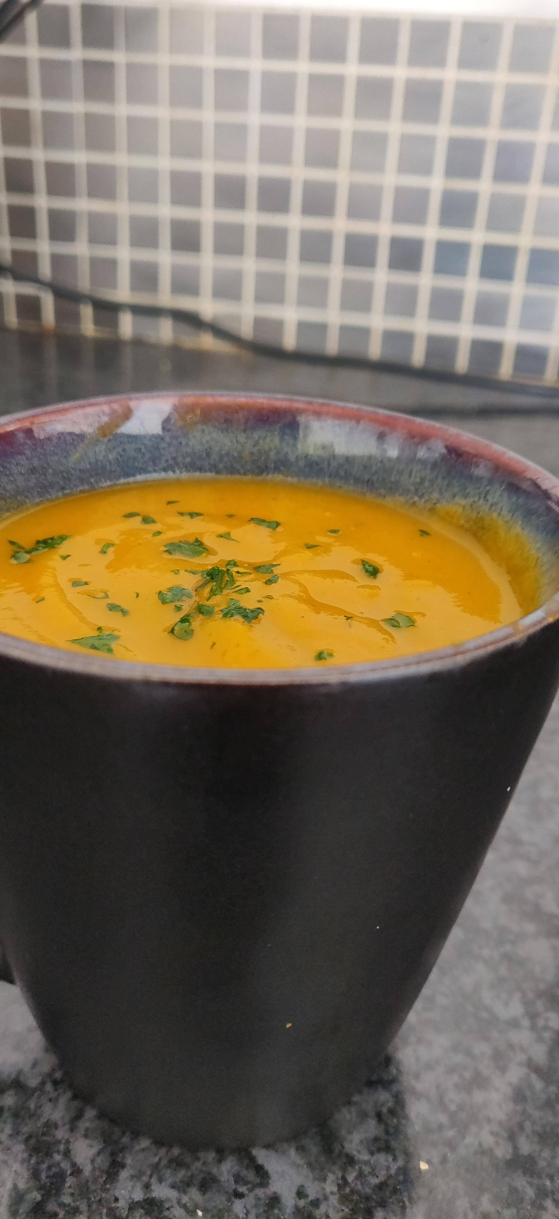 Soupe poivron courgette carotte tomates - Recette Cookeo | Moulinex