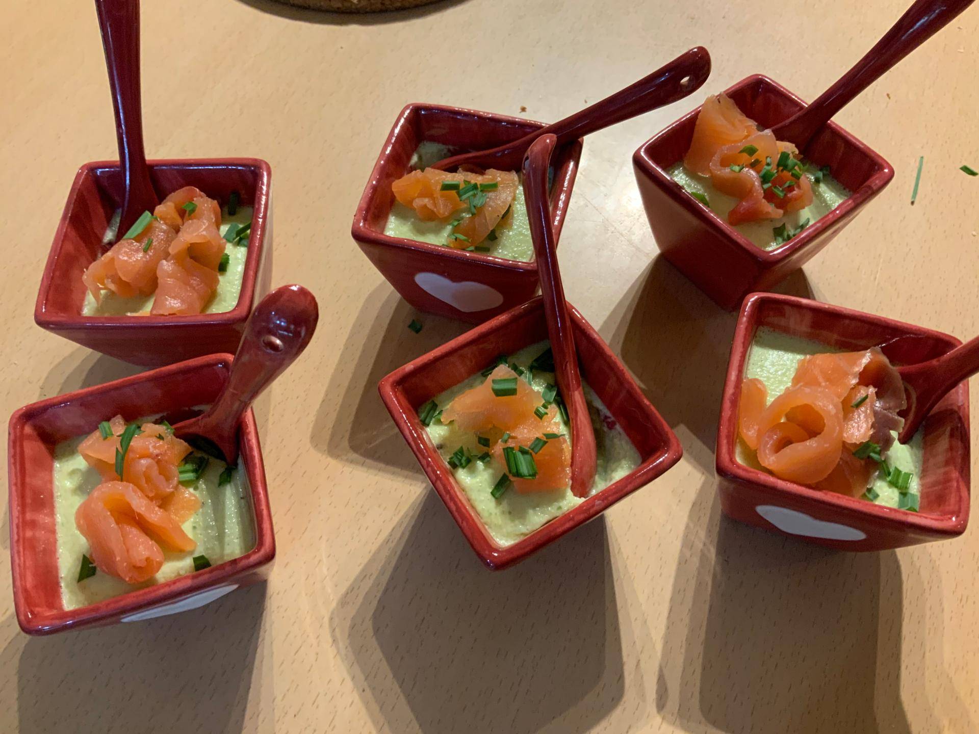 Verrines de mousse de concombre, ricotta, saumon fumé by jl - Recette Companion Connect XL | Moulinex