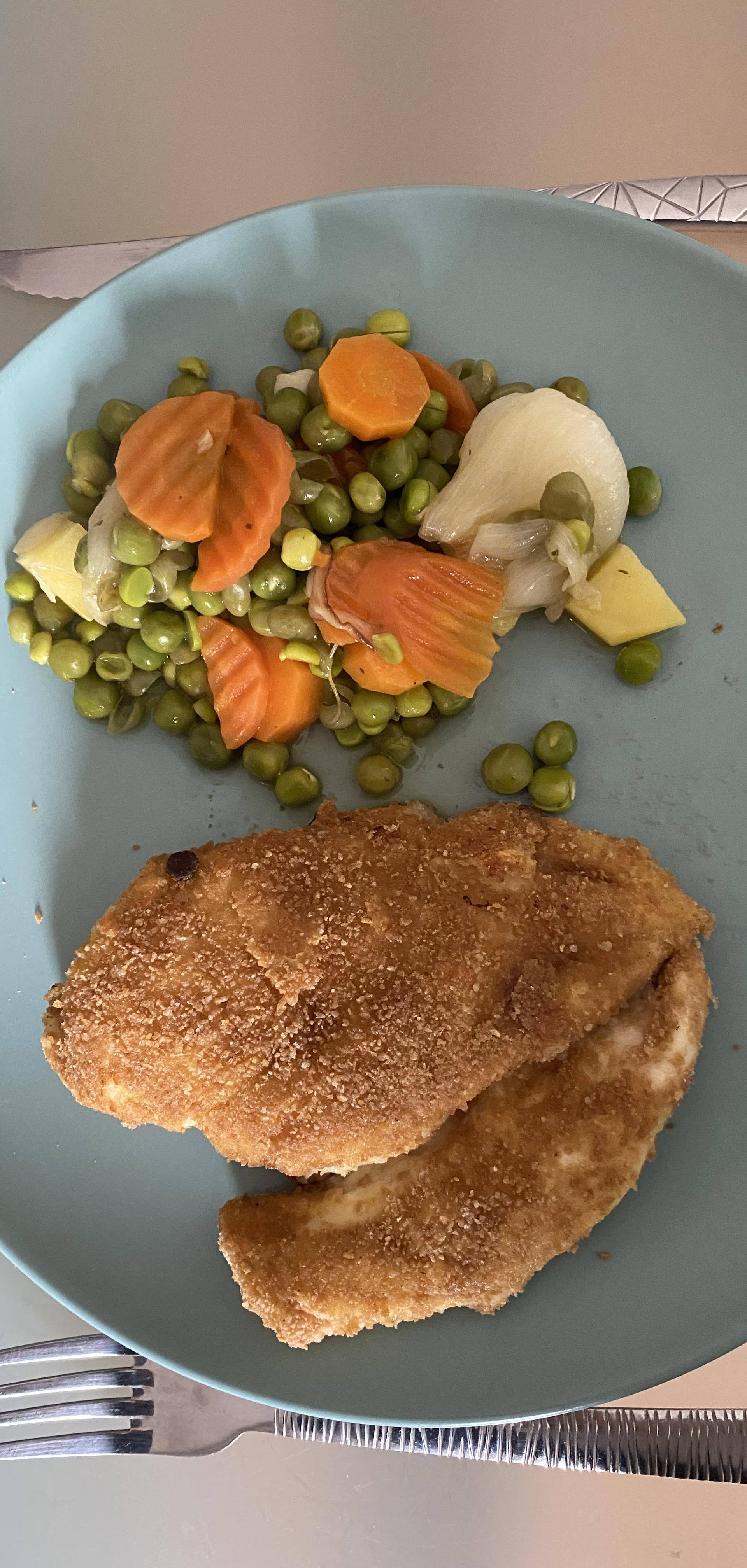 Escalope de poulet à la viennoise et sa jardinière de légumes - Recette Cookeo Infinity Autostir | Moulinex