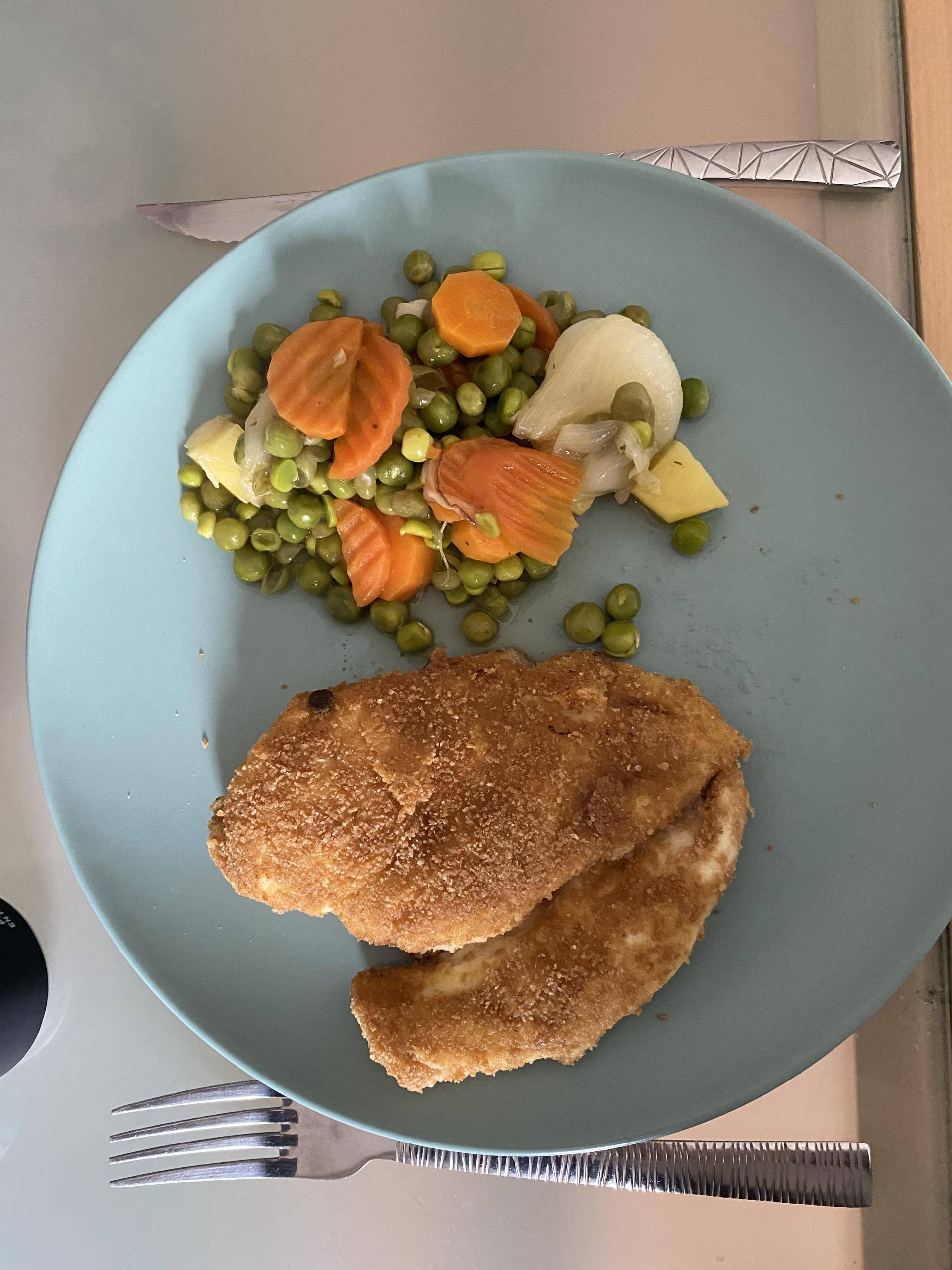 Escalope de poulet à la viennoise et sa jardinière de légumes - Recette Cookeo Infinity Autostir | Moulinex