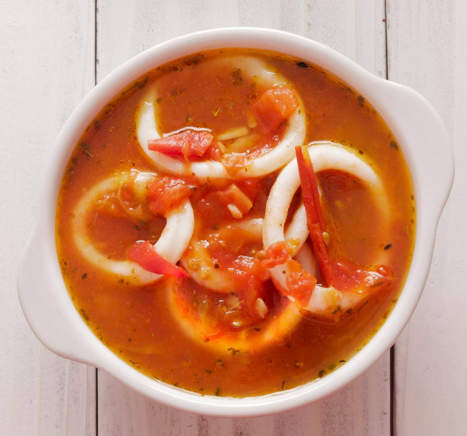 Mijoté d’encornets à la sauce tomate et aux épices douce, semoule aux amandes - Recette Companion Connect XL | Moulinex