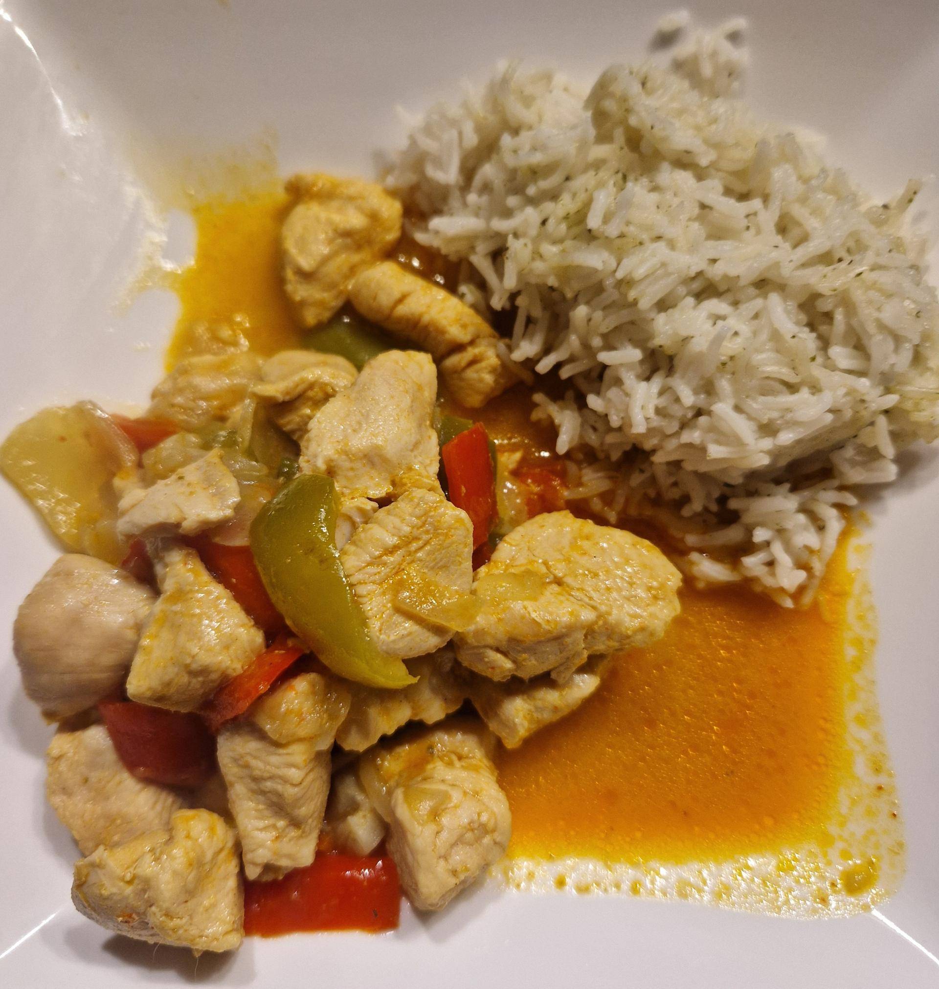 Curry thaï de poulet à la citronnelle - Recette Cookeo V3 | Moulinex