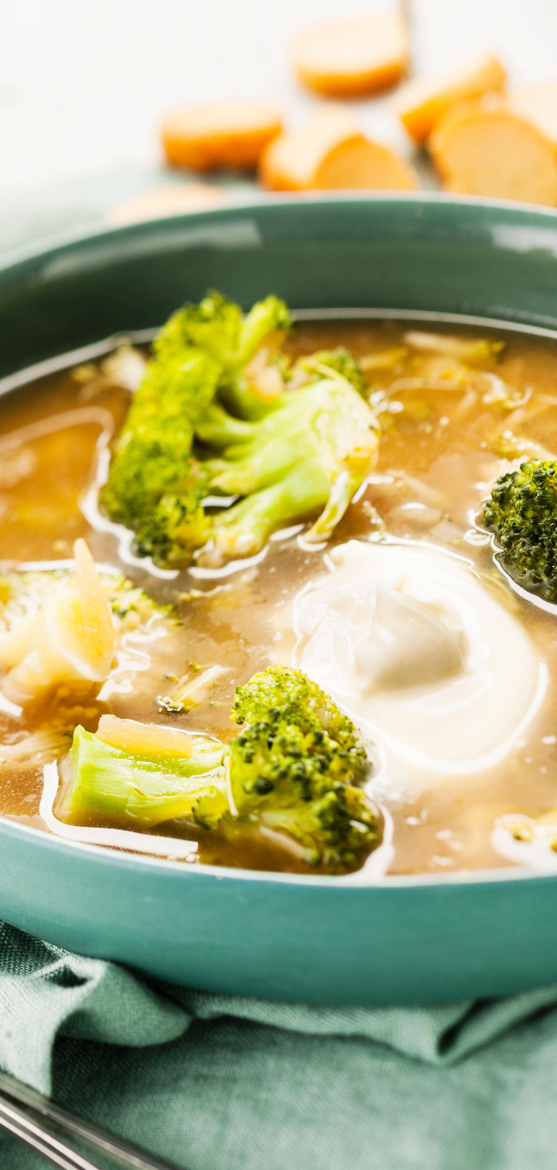 Soep met uien en broccoli - Recette Cookeo | Moulinex