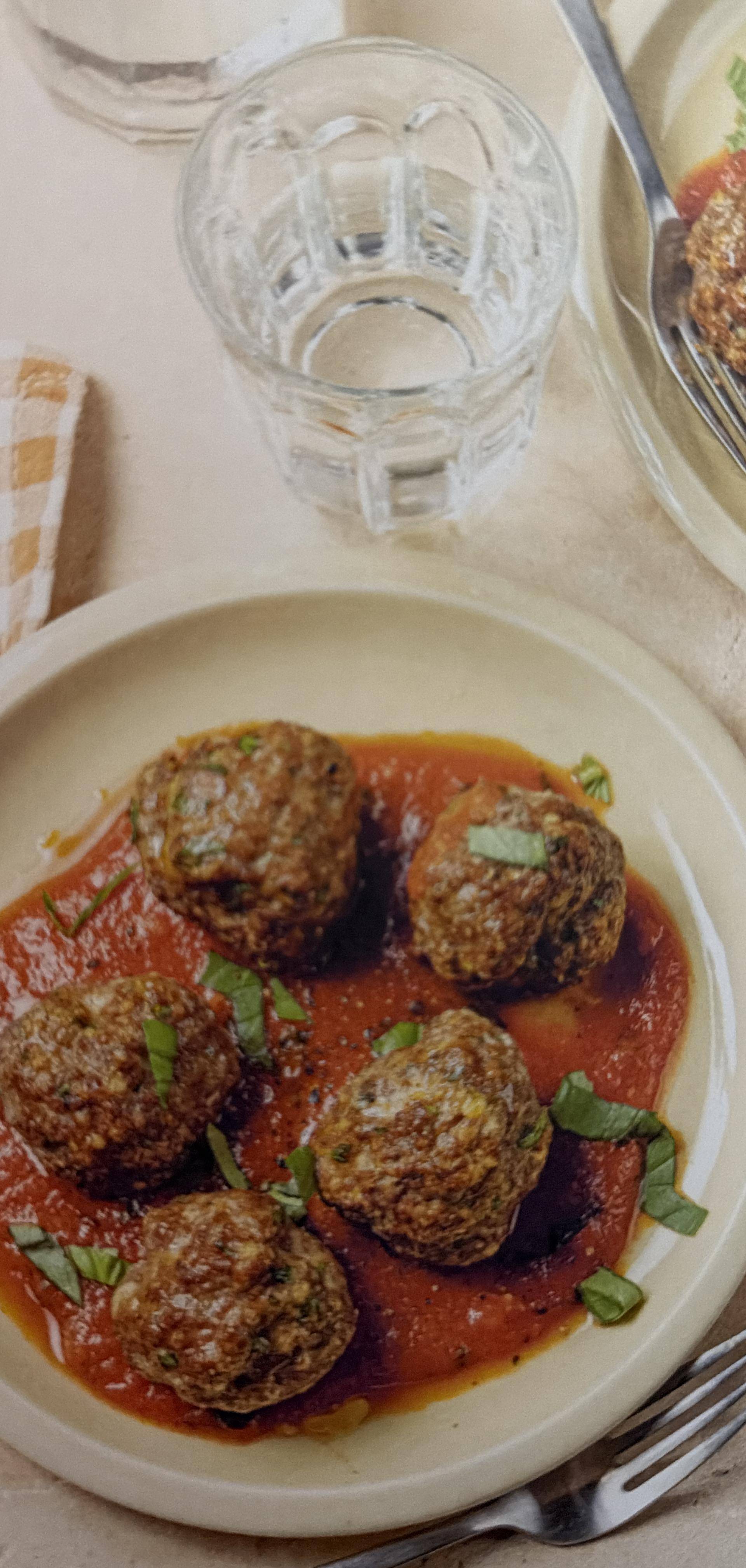 Boulettes de viande, sauce tomate et poivrons - Recette Cookeo | Moulinex
