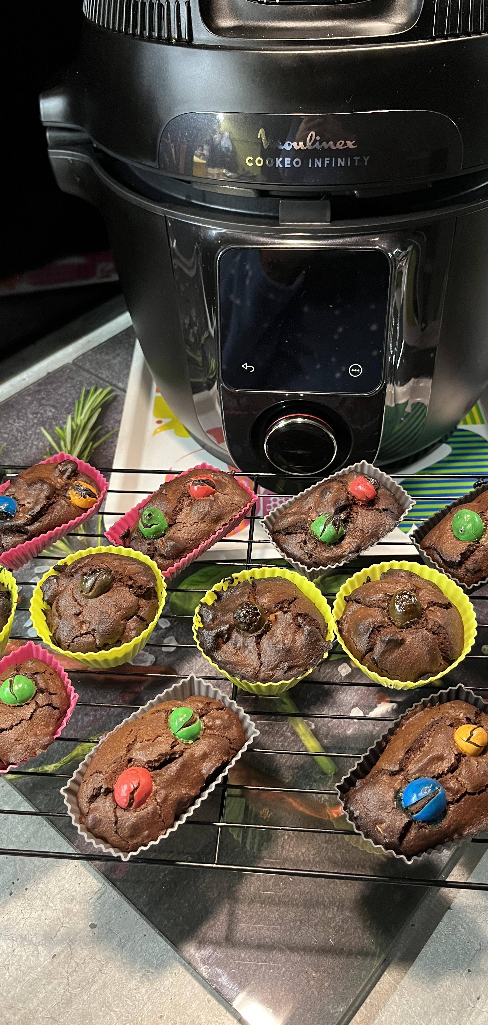 Brownie individuel aux noix de Pécan et M&S - Recette Cookeo Infinity Autostir | Moulinex