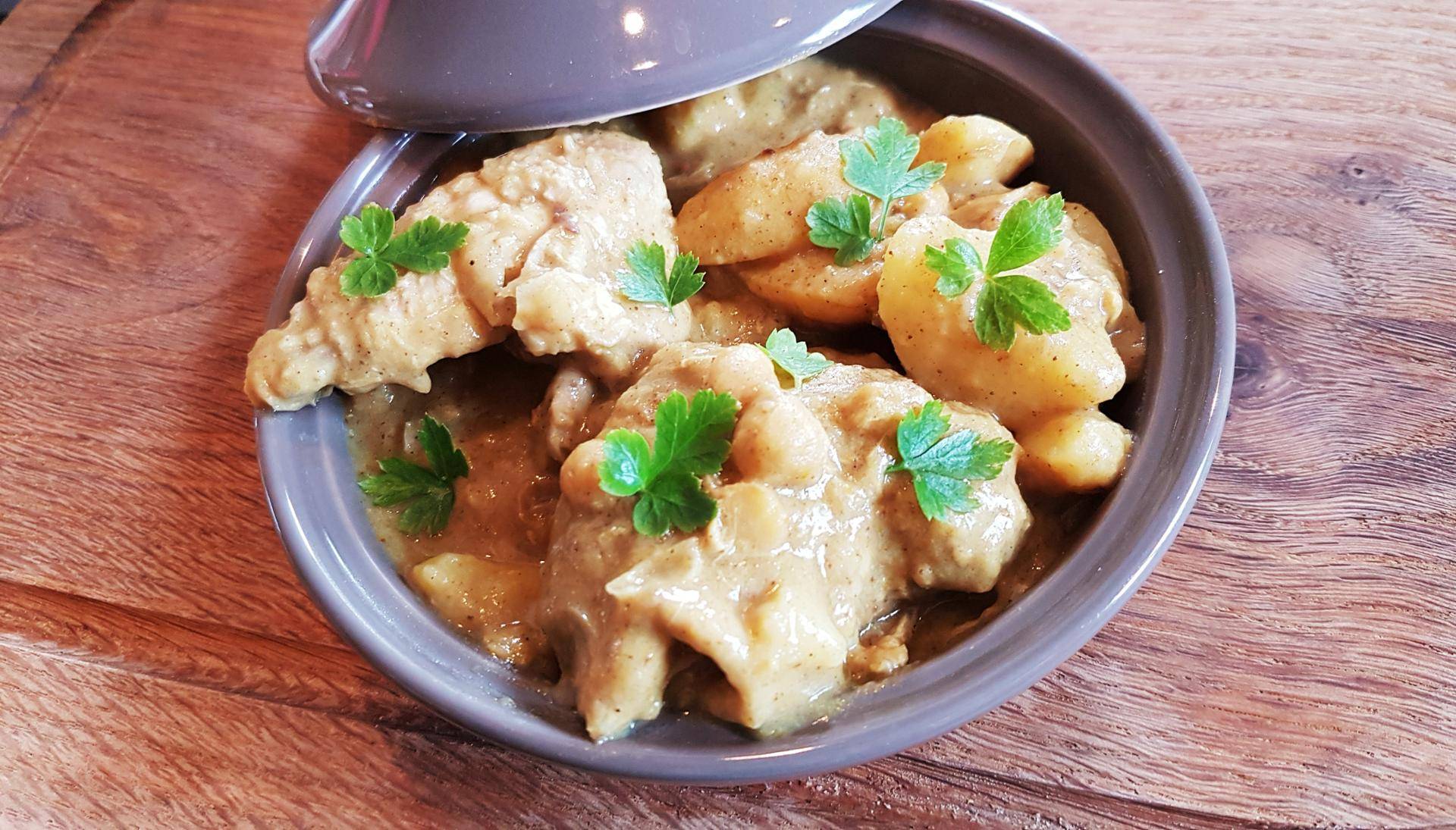 Curry de poulet pommes de terre et pois chiche - Recette Companion XL | Moulinex