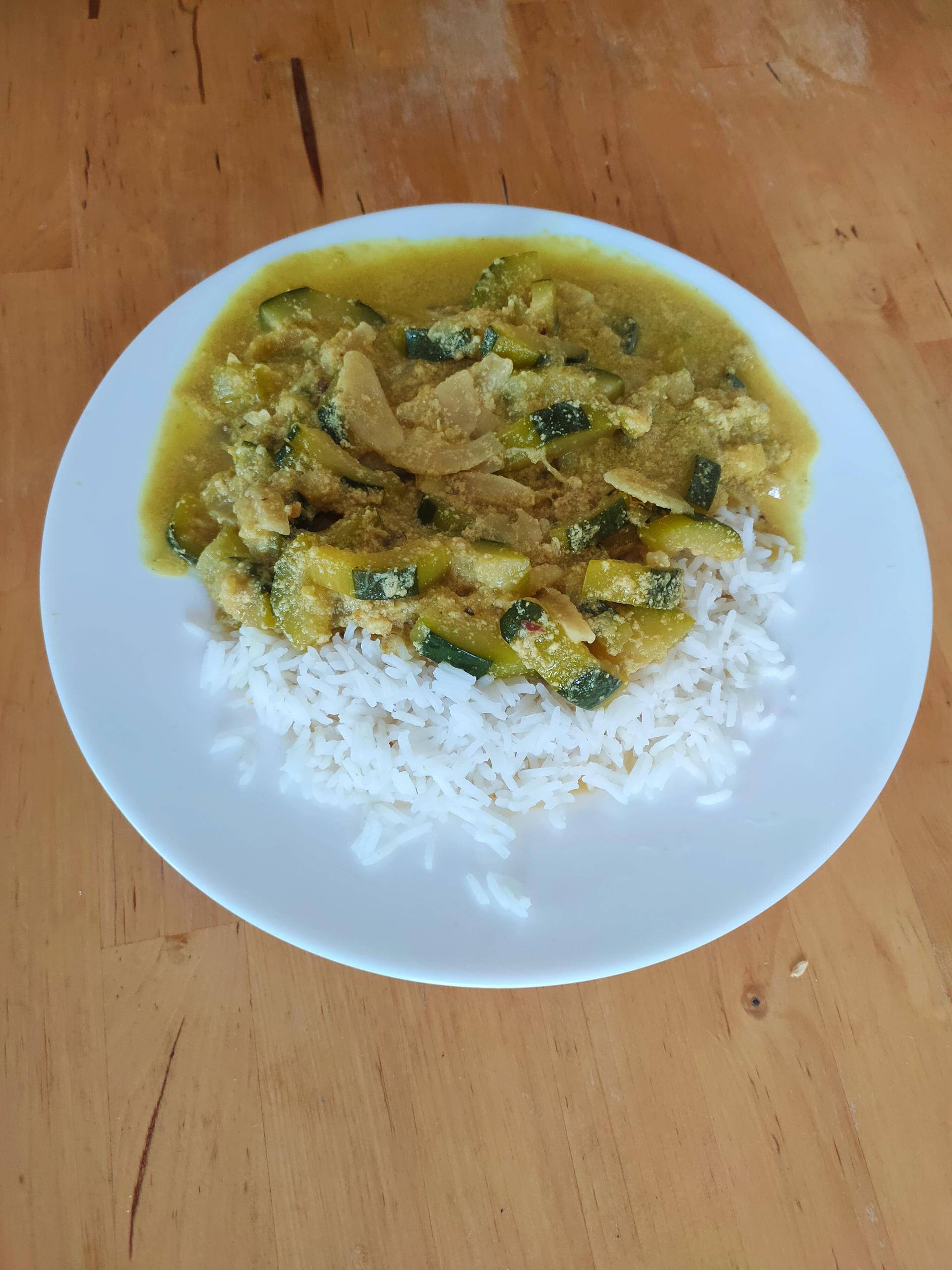 Curry de courgettes, lait de coco, poudre d'amande - Recette Companion XL | Moulinex