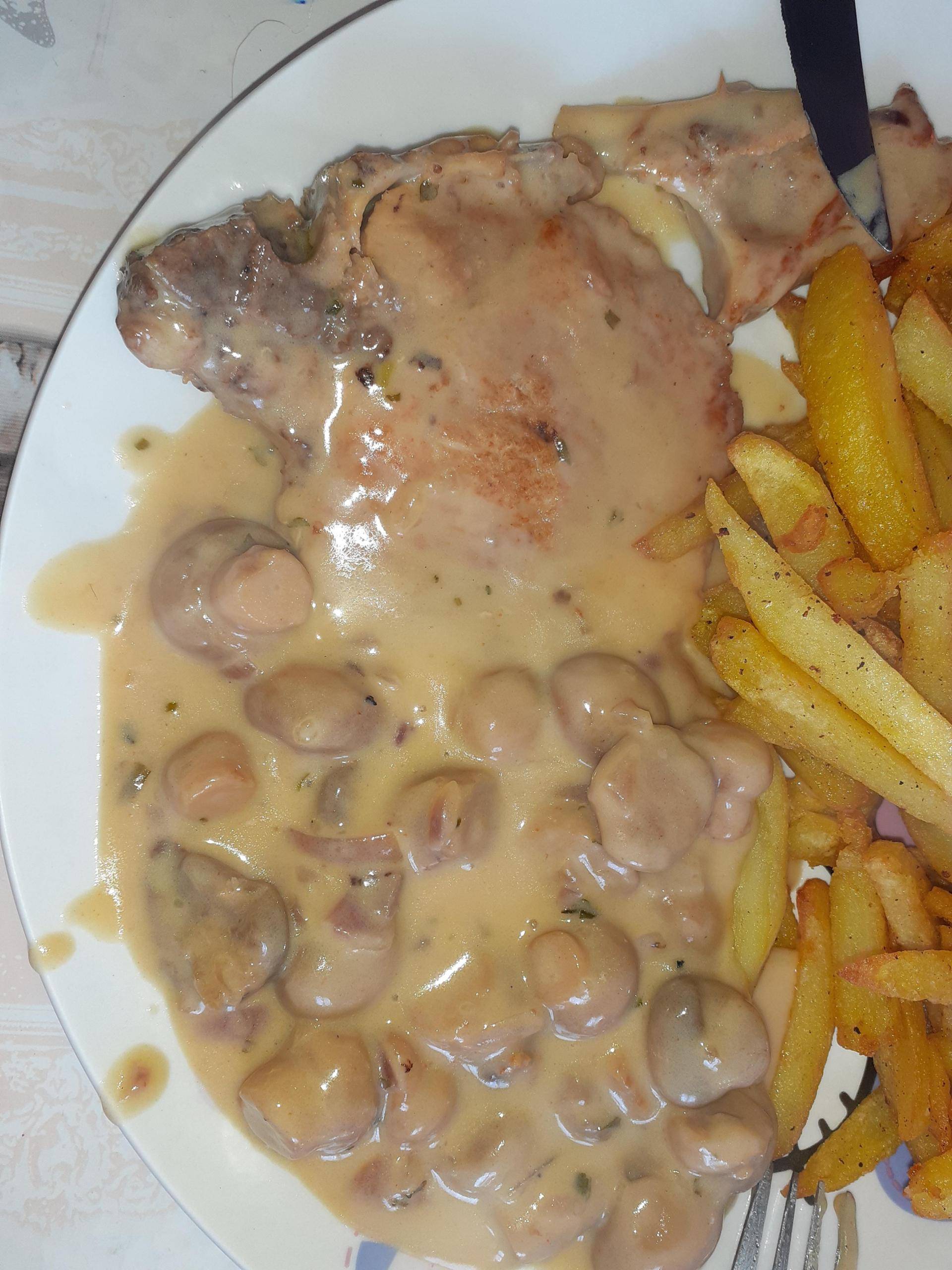 Cotes de porcs sauce champignons - Recette Cookeo | Moulinex