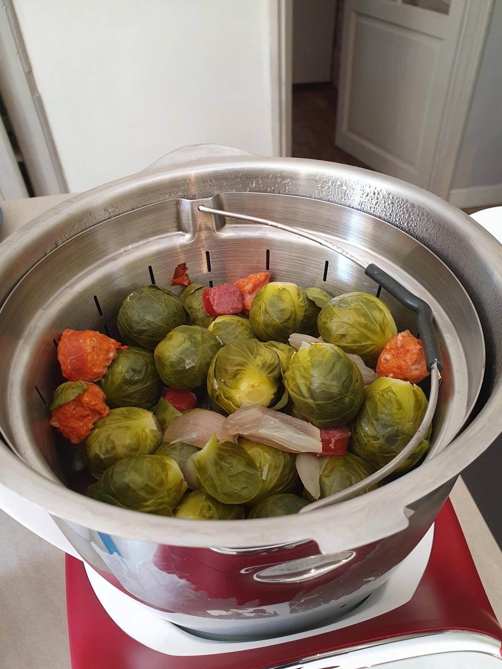 Choux de Bruxelles au chorizo - Recette Companion XL | Moulinex
