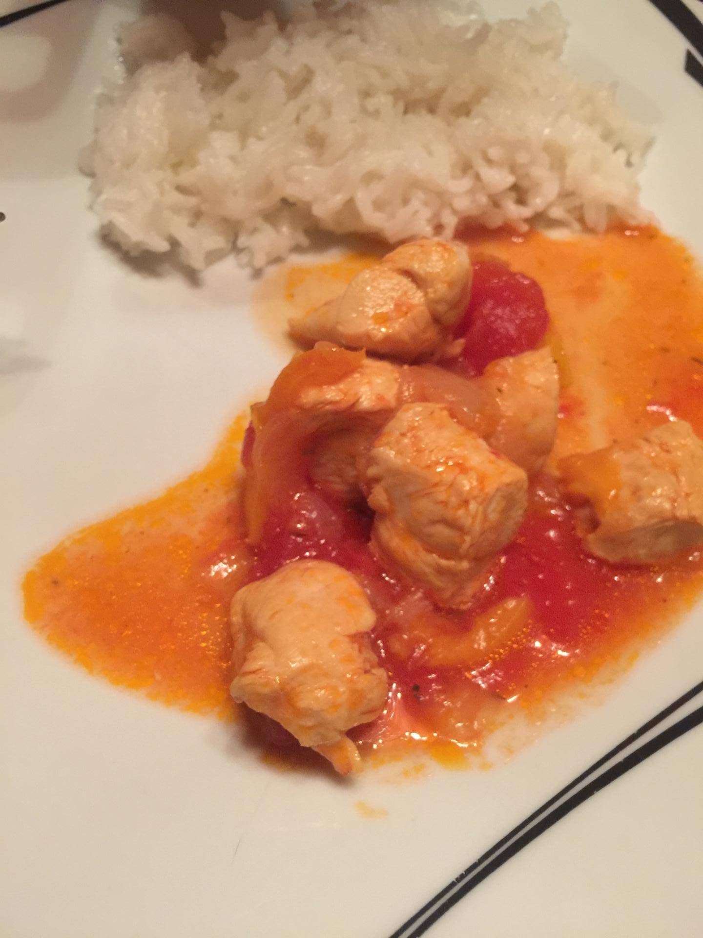 Aiguillettes de poulet sauce tomate poivrons - Recette Cookeo | Moulinex