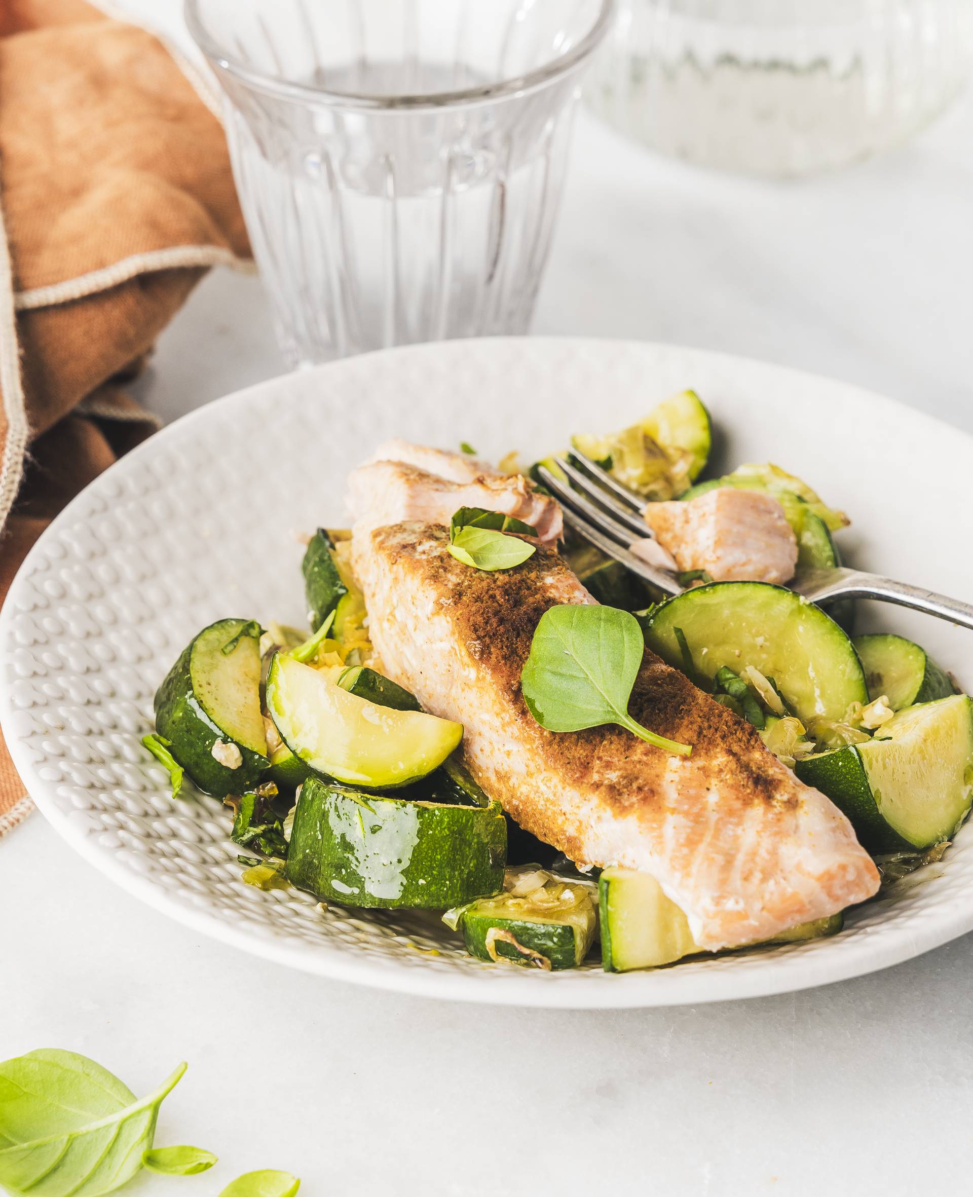 Gestoomde zalm, courgettes, look en citroen - Recette Cookeo 9in1 | Moulinex