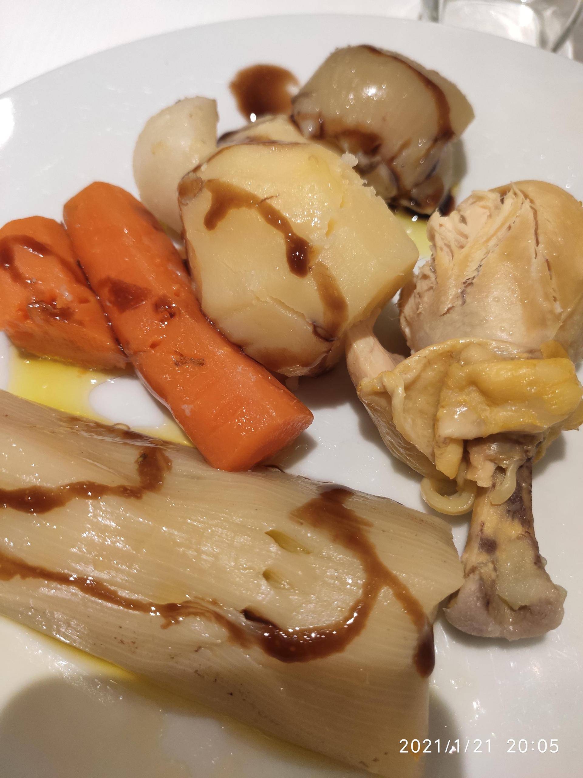 Pot au feu avec poulet - Recette Cookeo | Moulinex