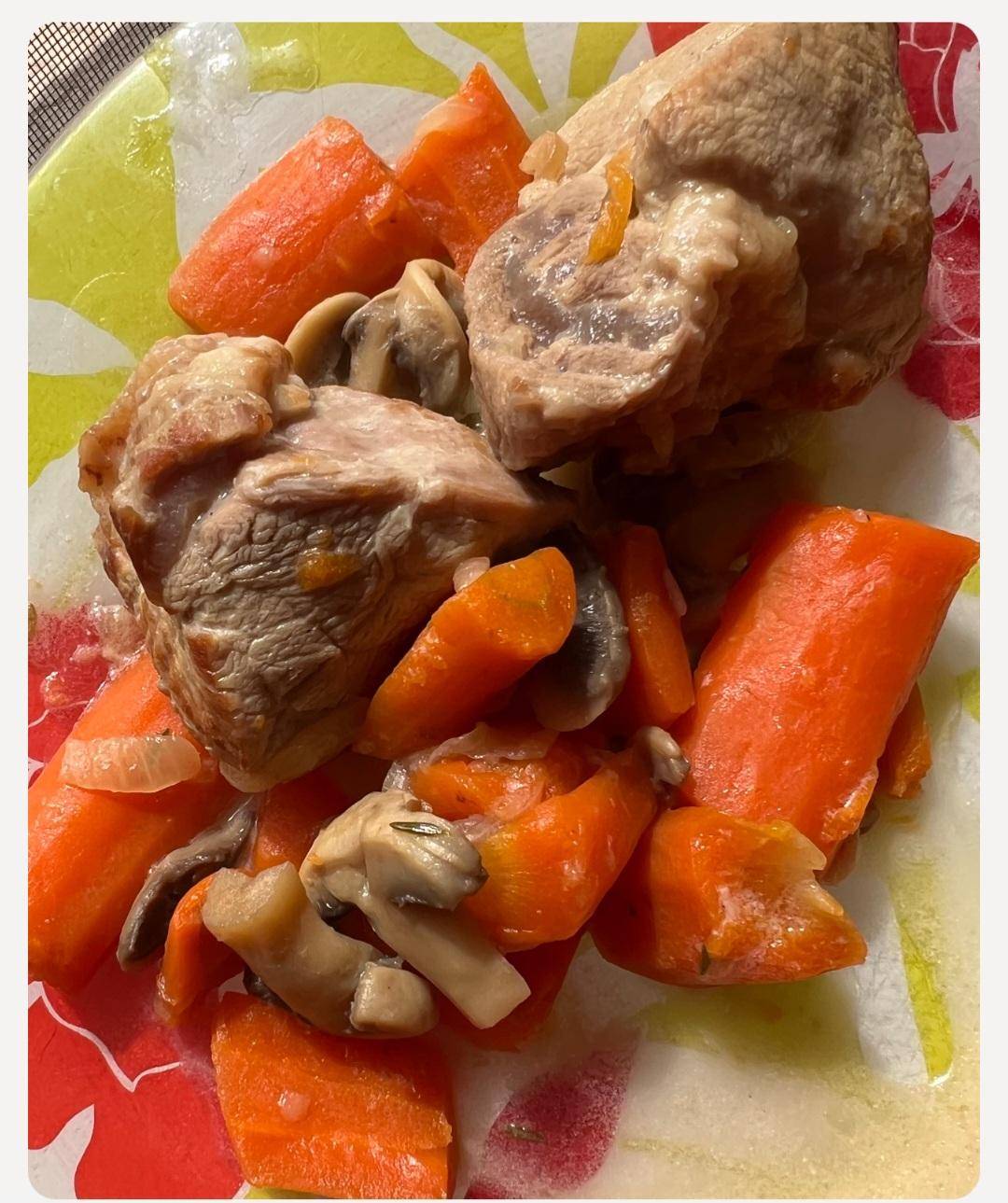 Sauté de veau aux carottes et champignons et haricots verts - Recette Cookeo | Moulinex