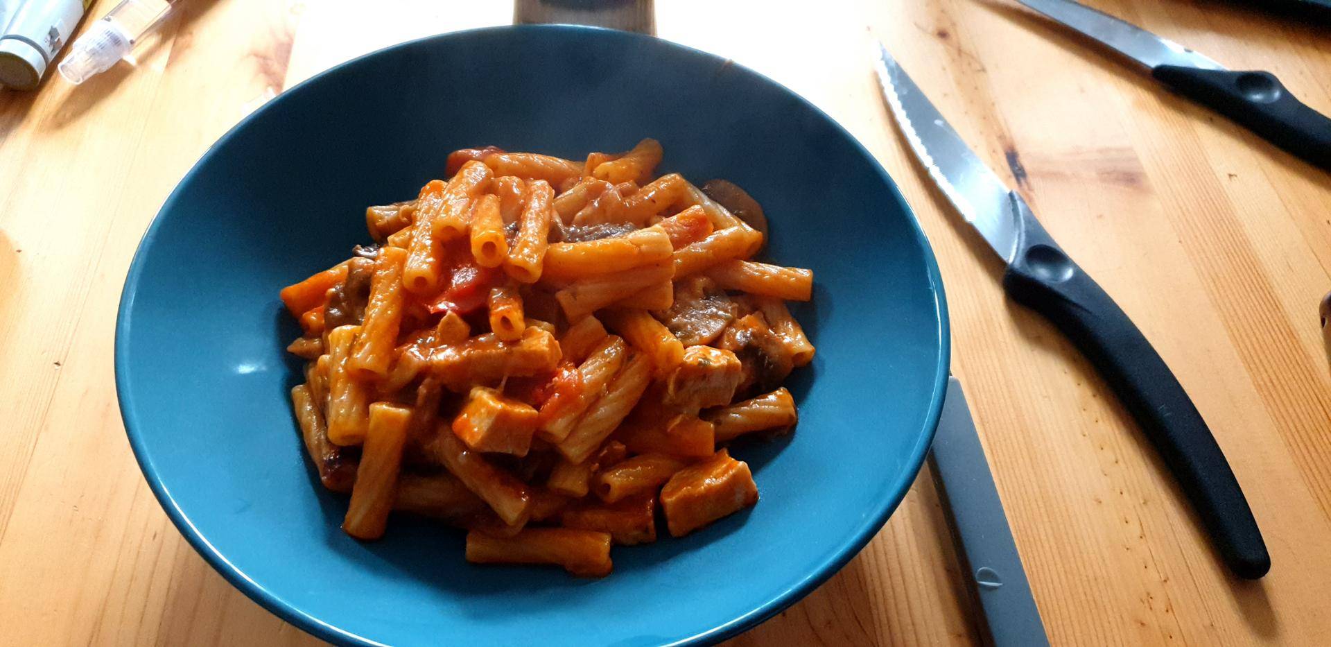 One pot pasta poulet champignons - Recette Cookeo | Moulinex