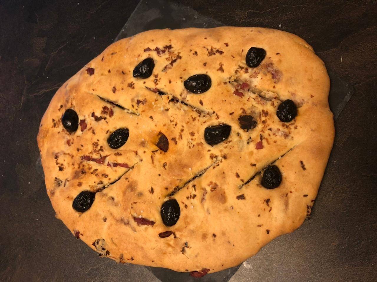 Fougasse aux lardons et olives - Recette Companion Connect | Moulinex