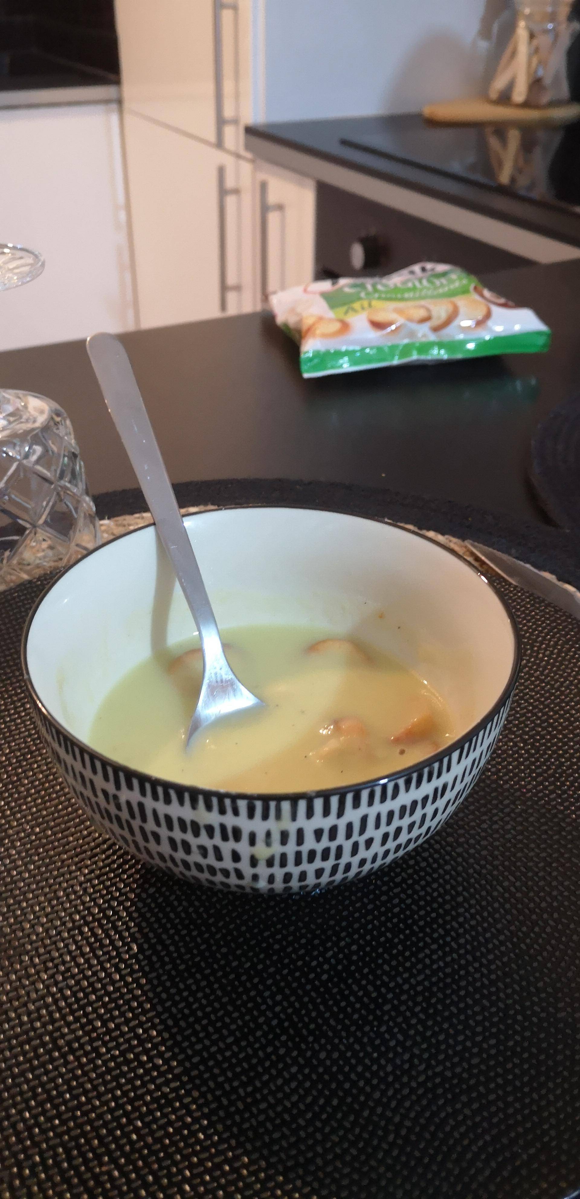 Soupe poireau pomme de terre - Recette Companion XL | Moulinex