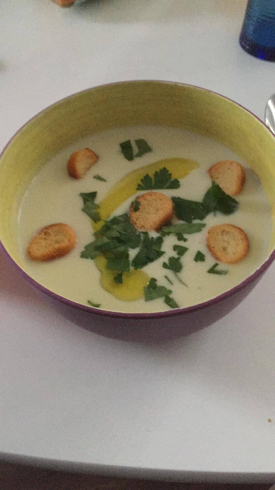 Velouté de chou-fleur et gorgonzola - Recette Companion Connect XL | Moulinex