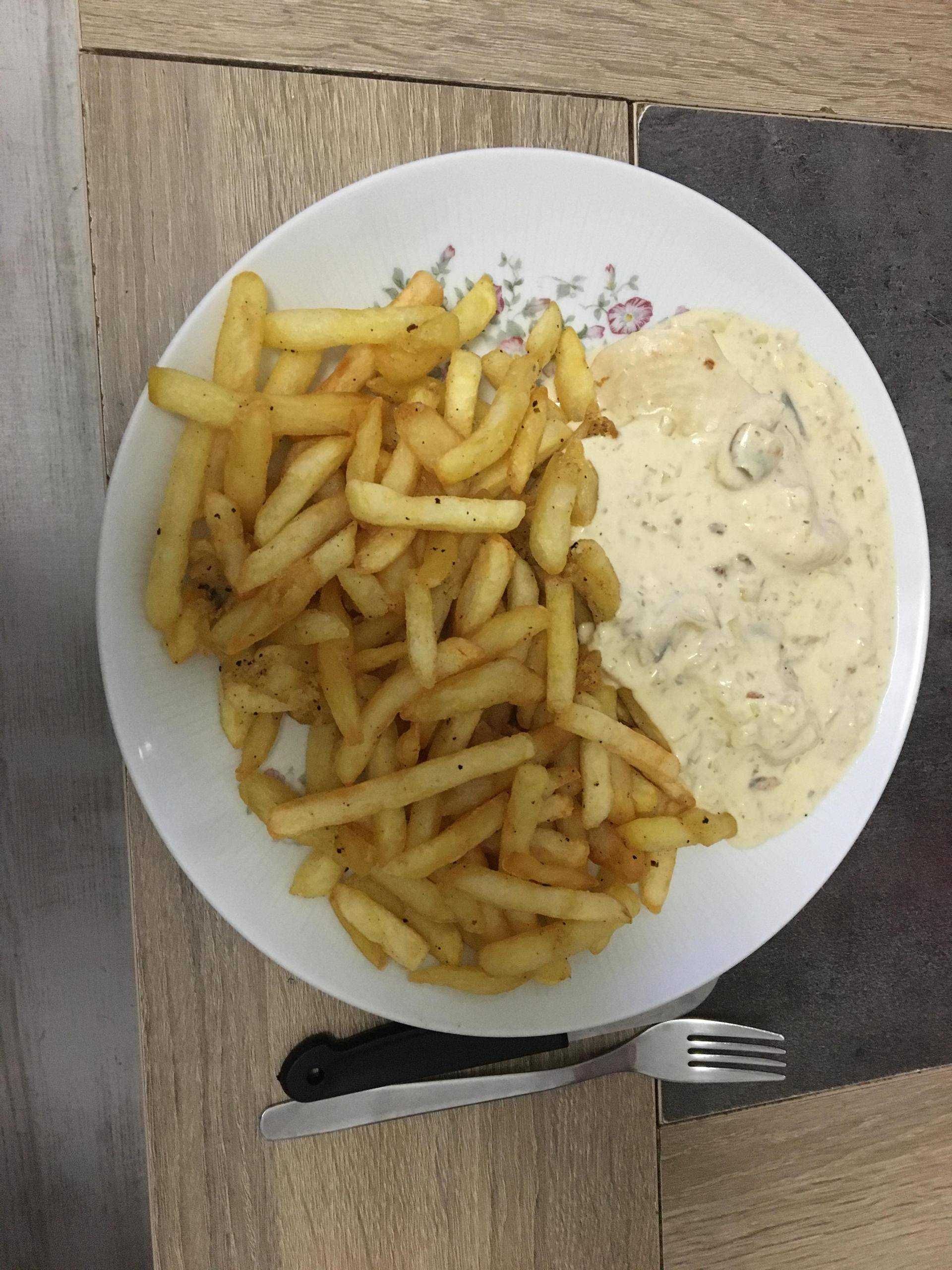 Escalopes de poulet à la crème - Recette Cookeo | Moulinex
