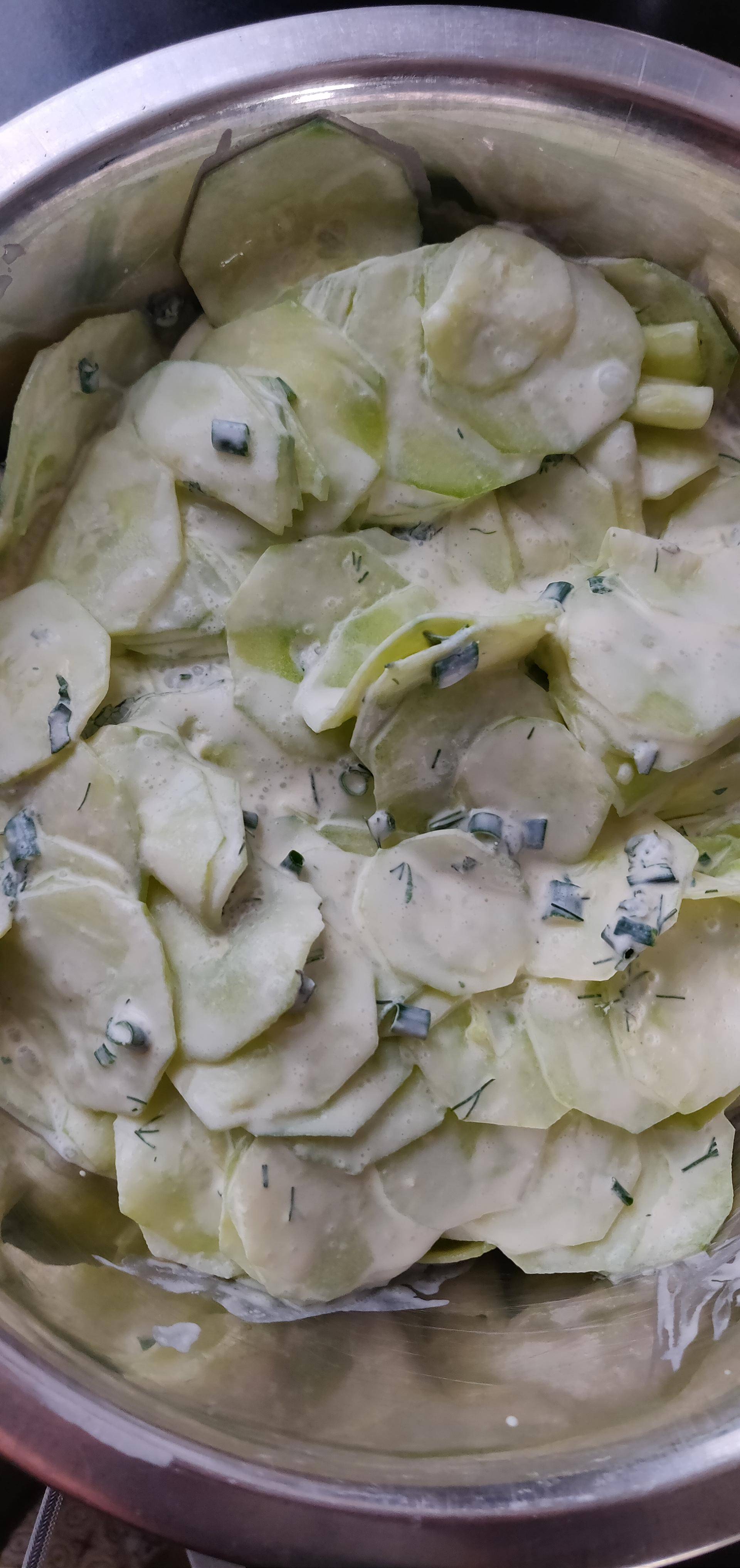 Concombres en salade crème fraîche - Recette Companion Connect XL | Moulinex