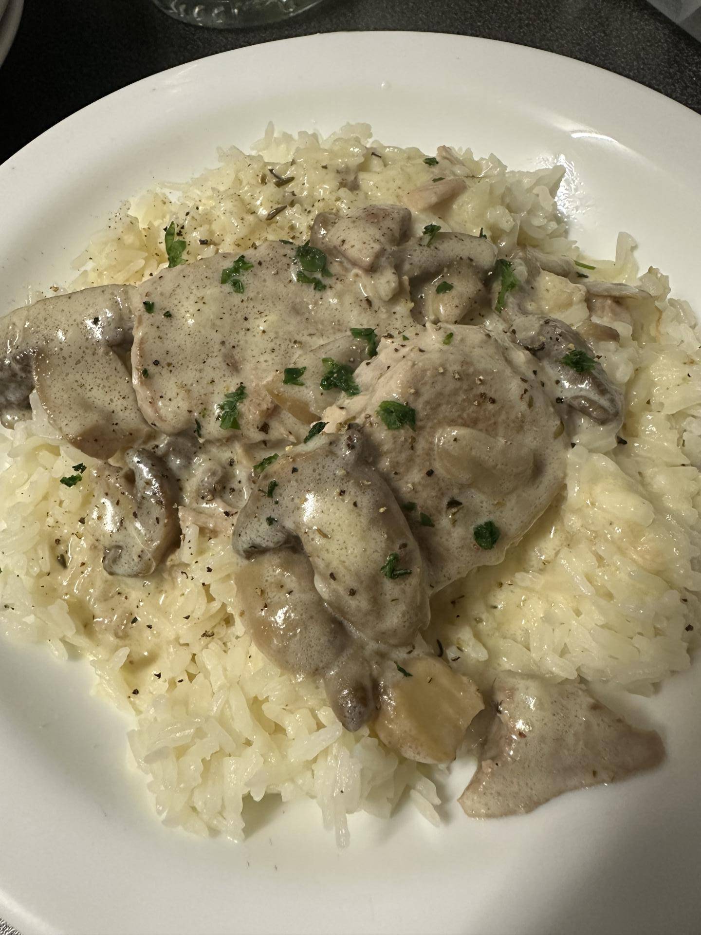 Filet mignon crémeux aux champignons, vin blanc & riz - Recette Cookeo V3 | Moulinex